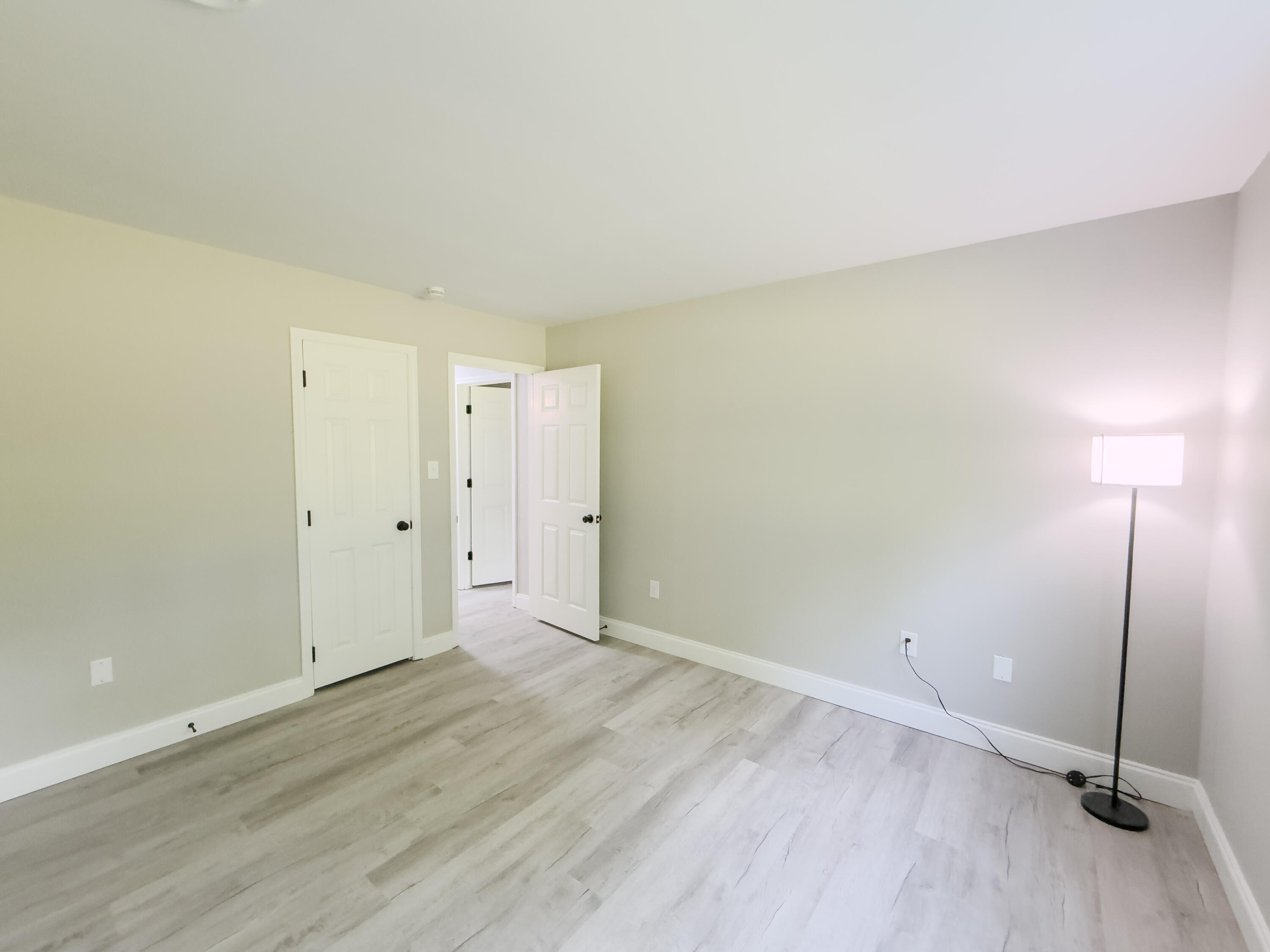585 Standard Avenue Property Photo 30