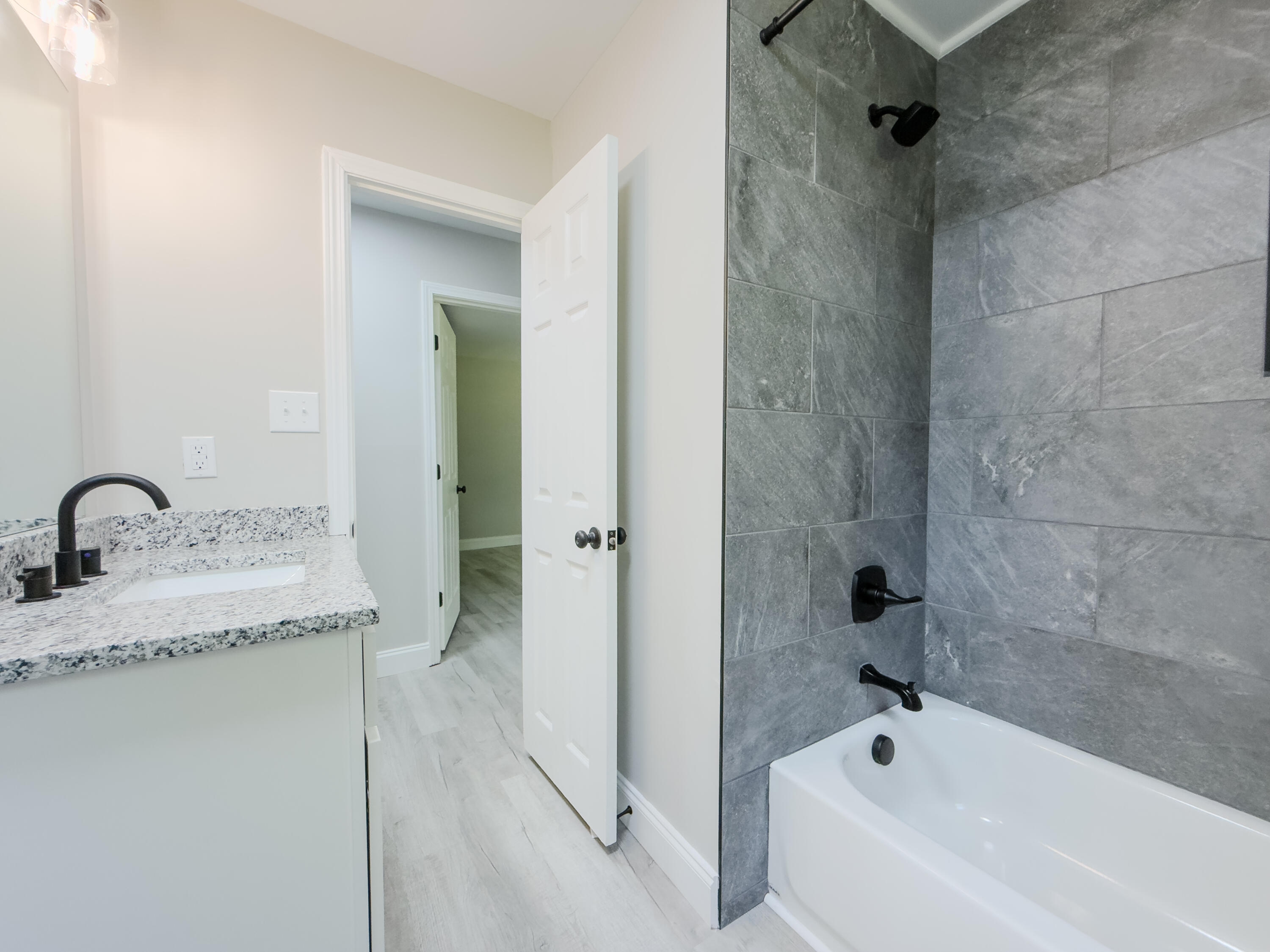 585 Standard Avenue Property Photo 36