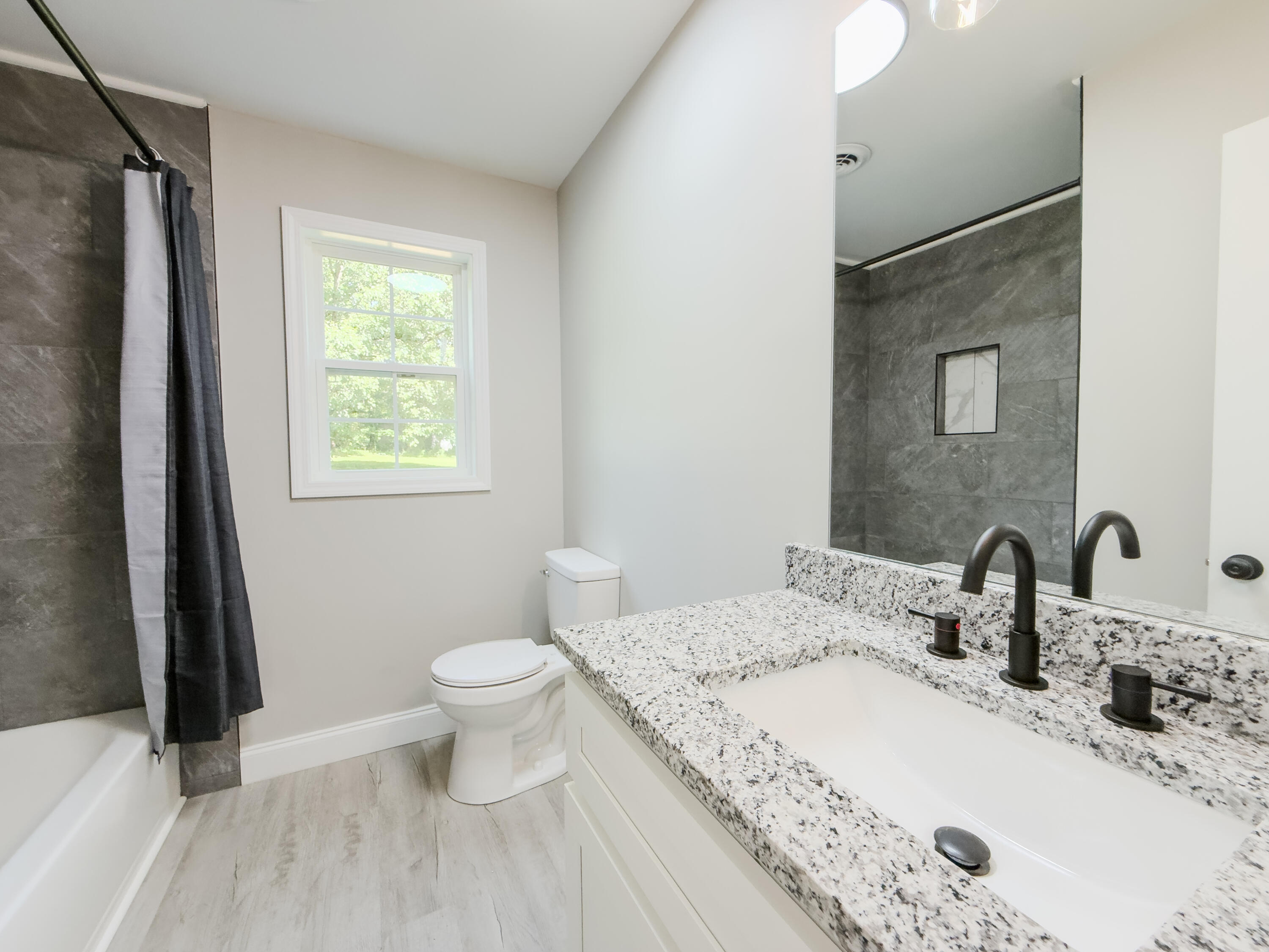 585 Standard Avenue Property Photo 38