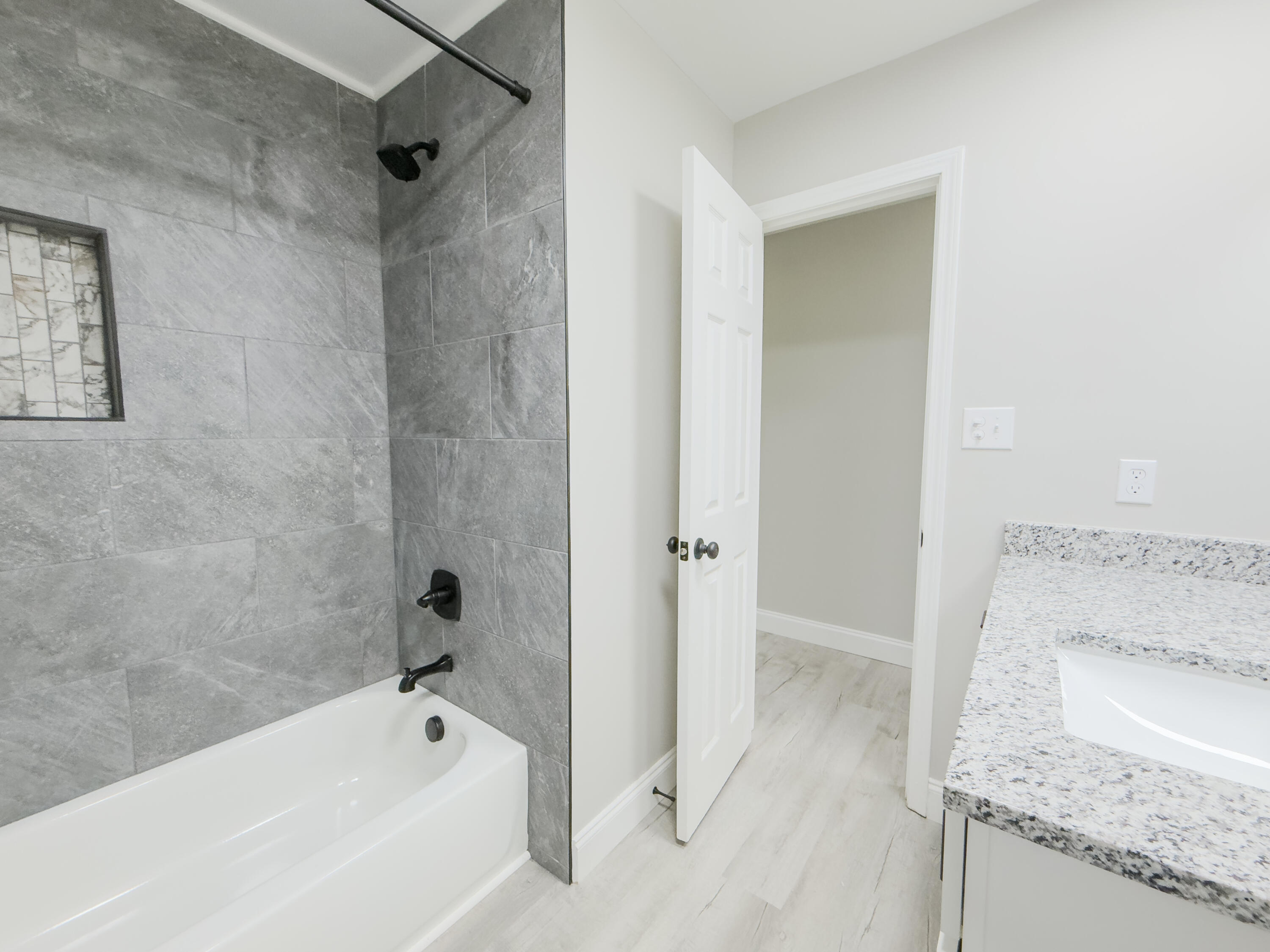 585 Standard Avenue Property Photo 40