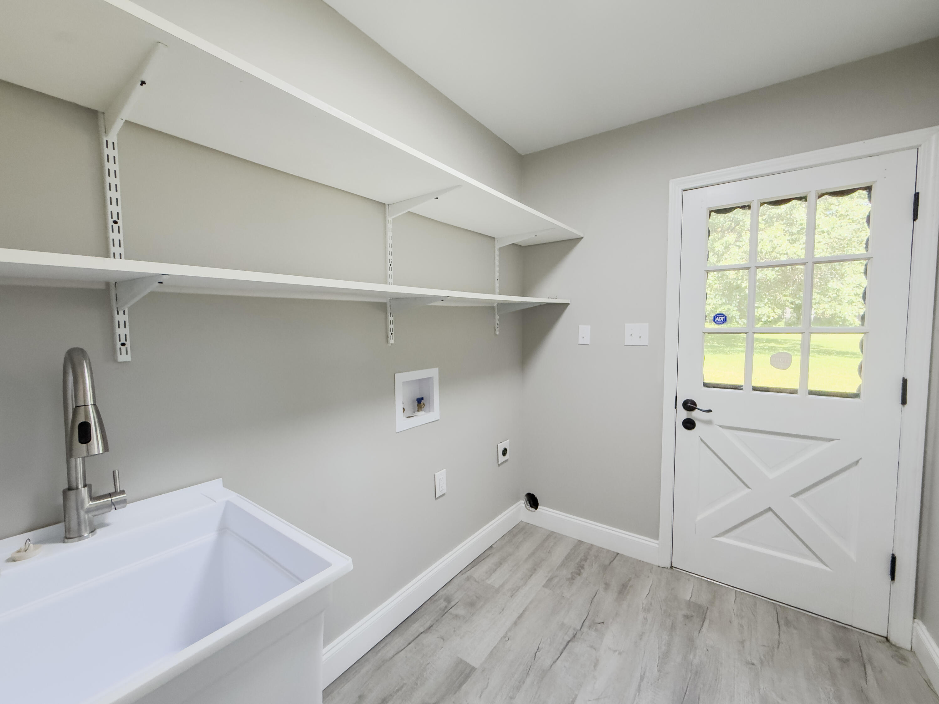 585 Standard Avenue Property Photo 42