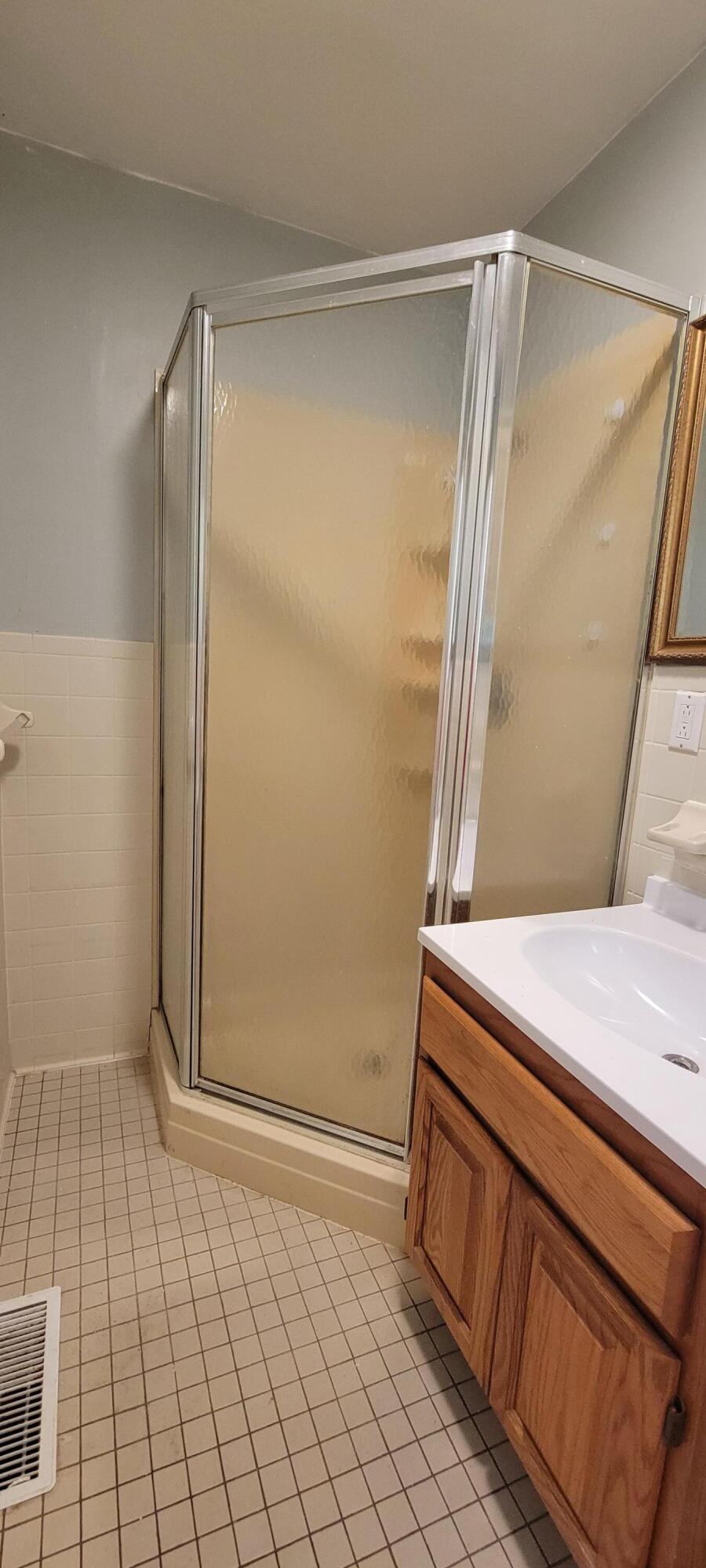 1217 Knapp Avenue Property Photo 21