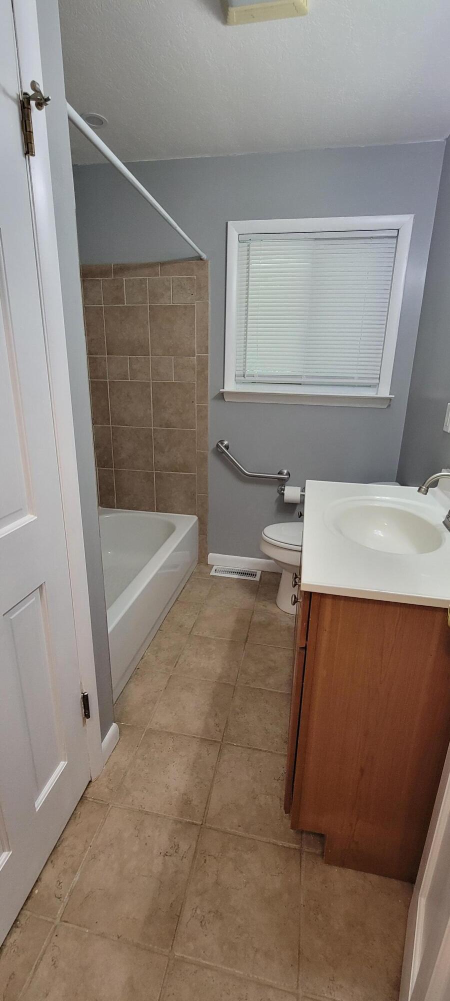 1217 Knapp Avenue Property Photo 22