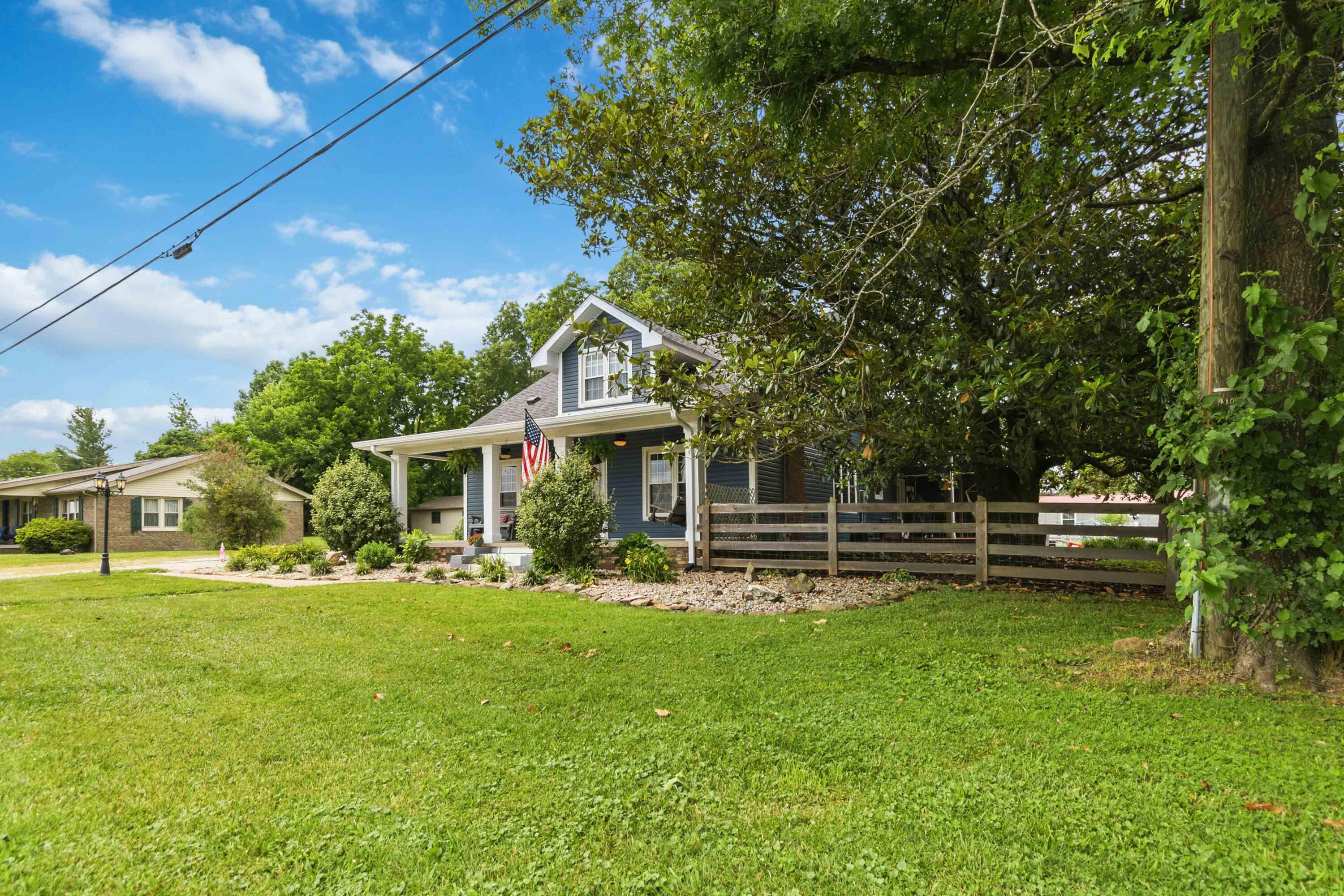 2075 Old Whitley Road Property Photo 5