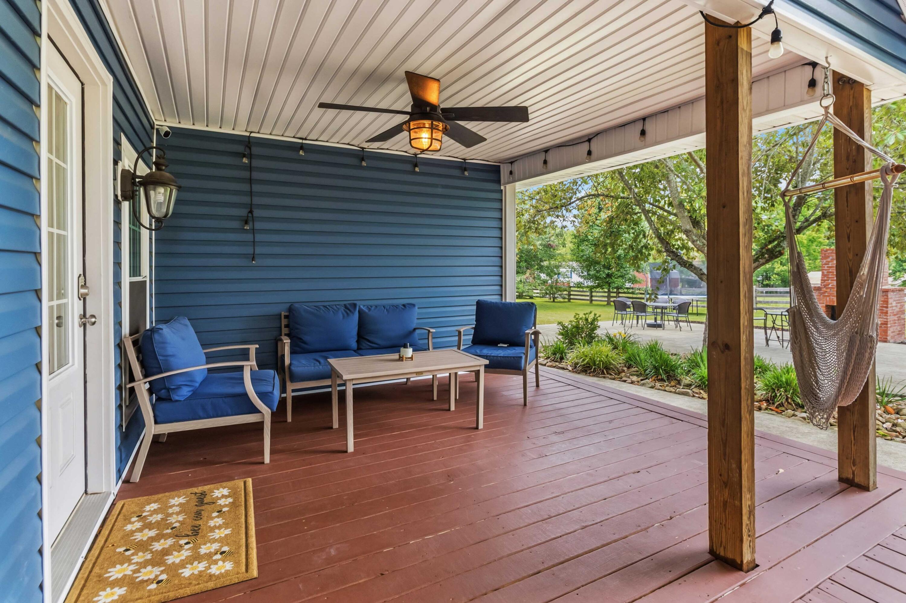 2075 Old Whitley Road Property Photo 6