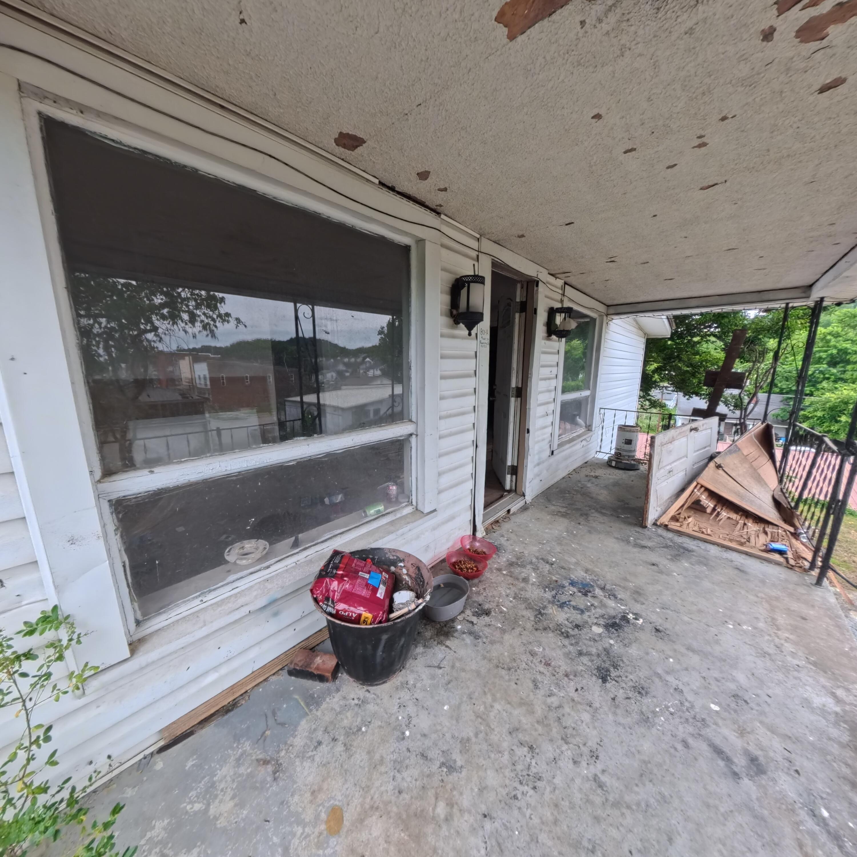 803 Main Property Photo 14