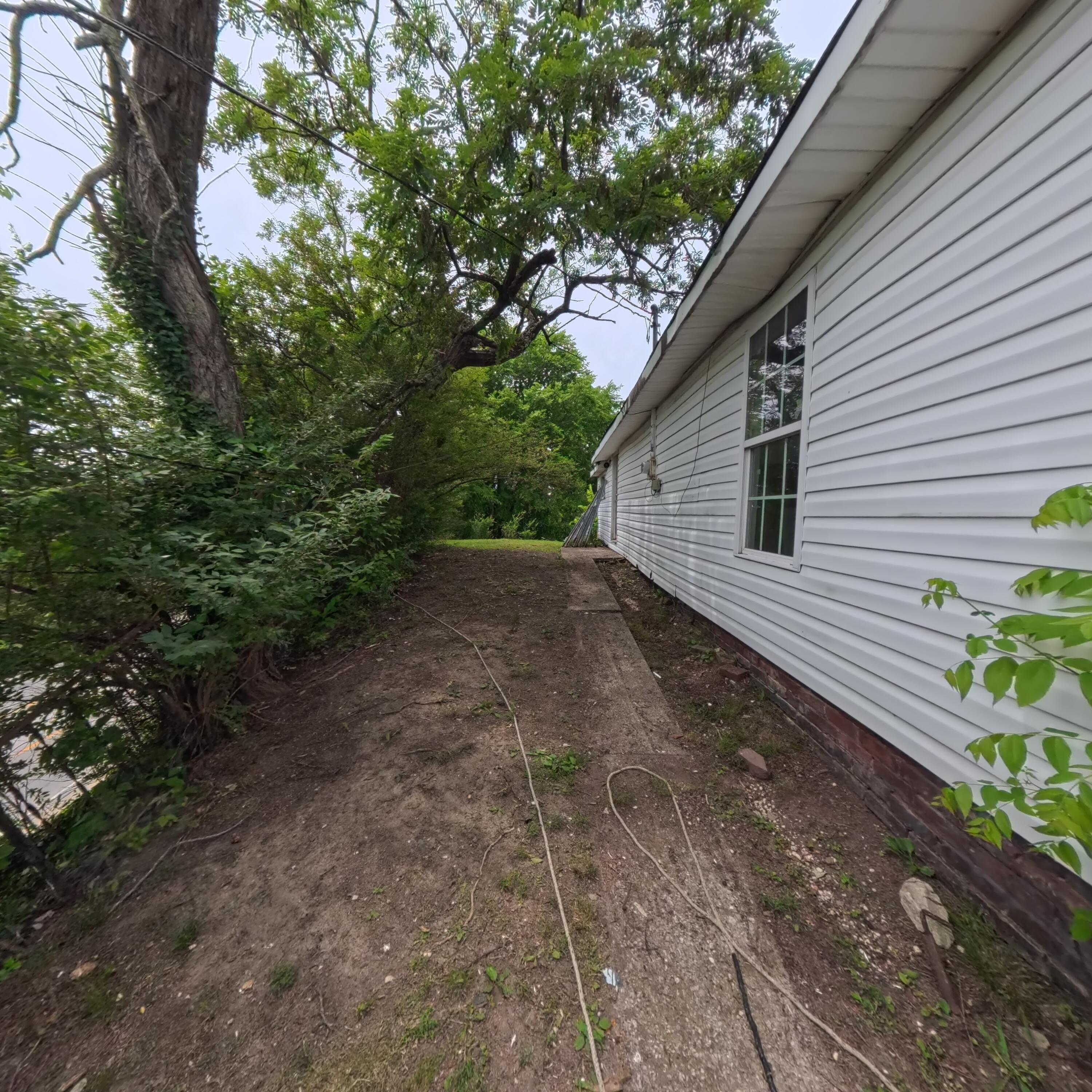 803 Main Property Photo 22