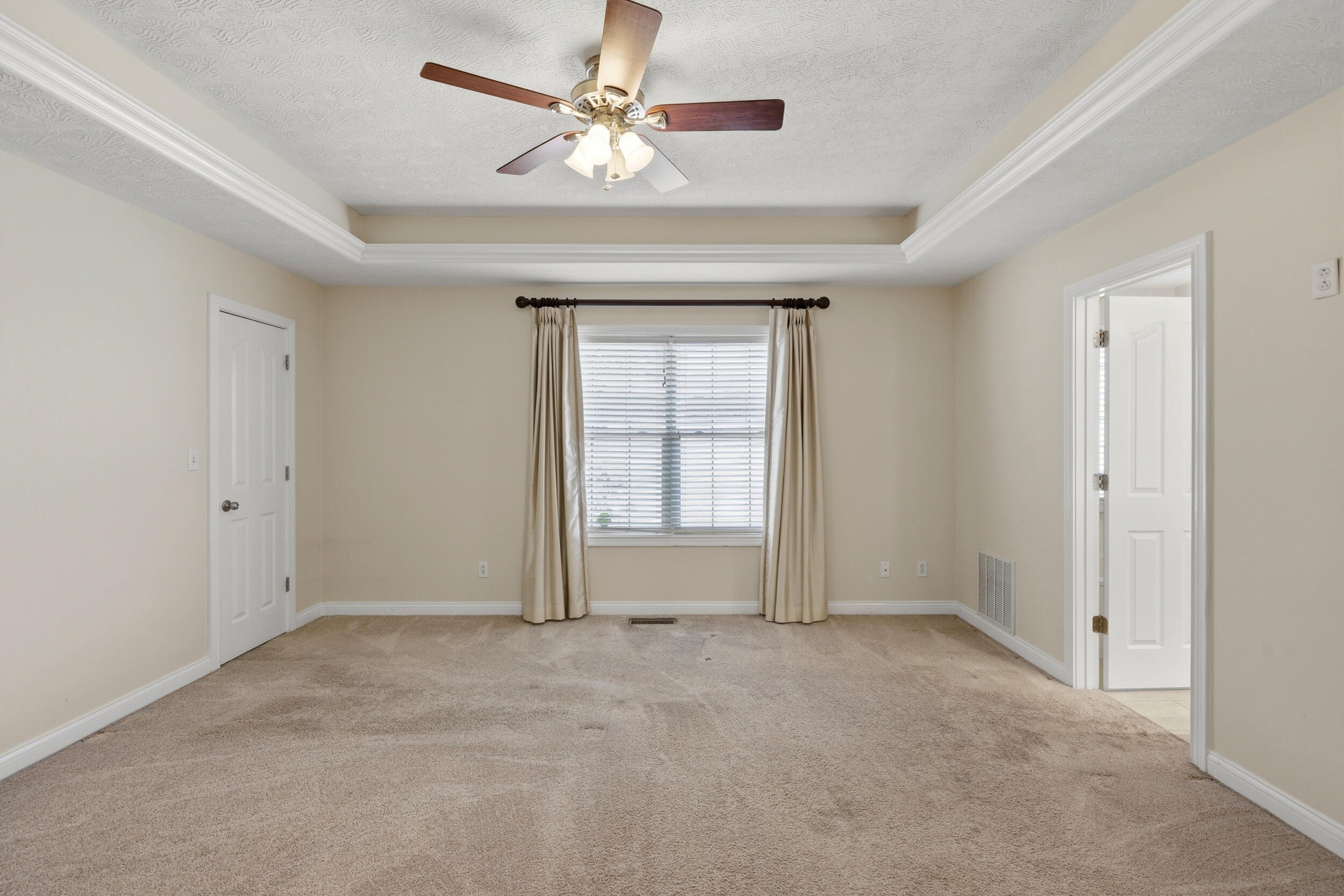 101 Kensington Lane Property Photo 13