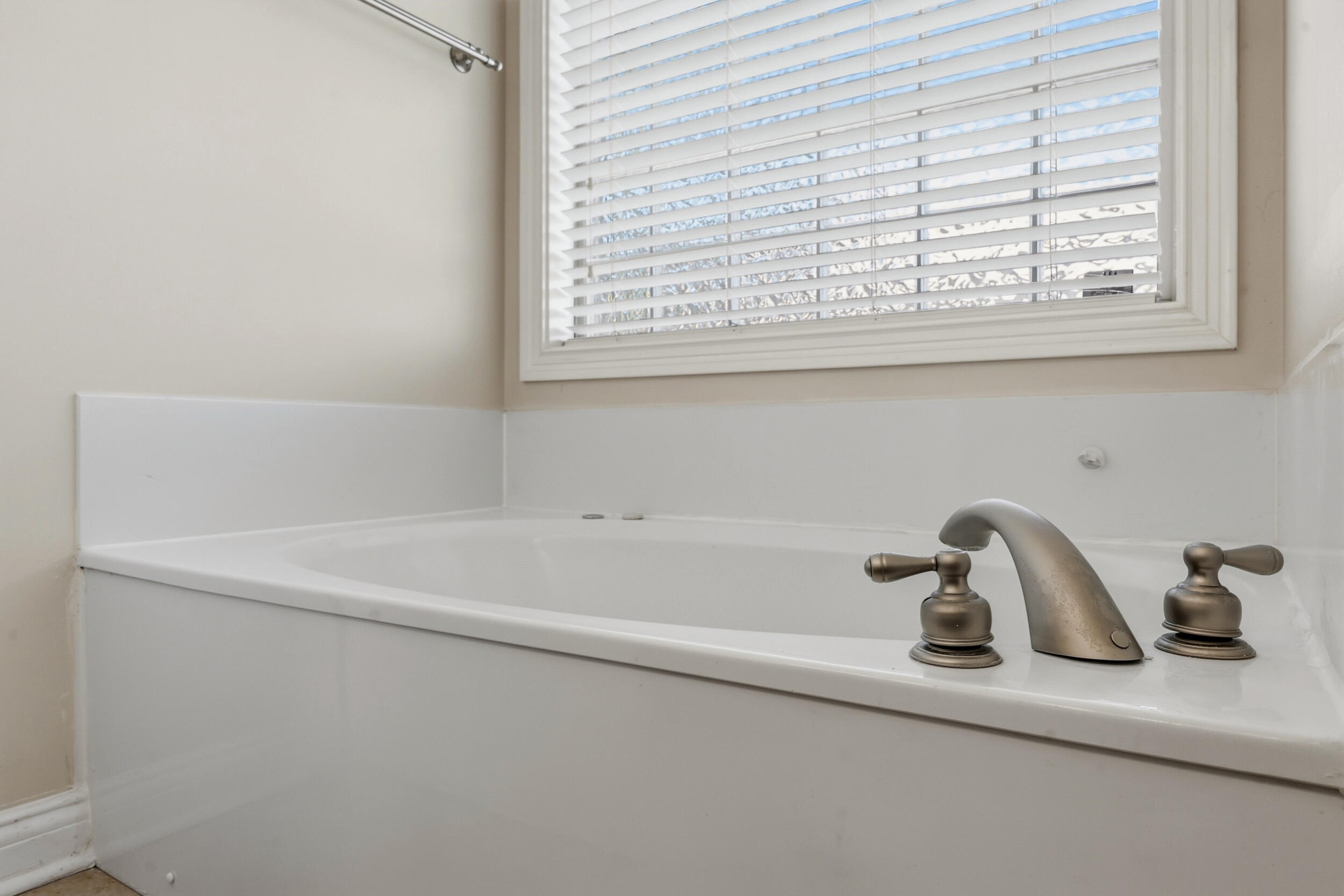 101 Kensington Lane Property Photo 15