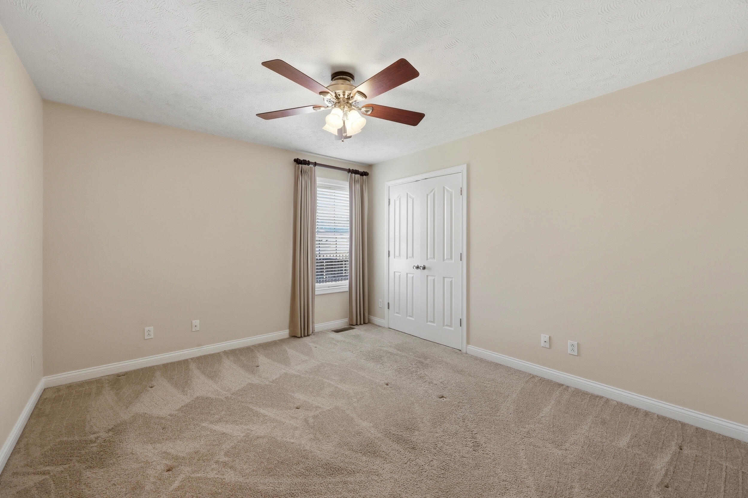 101 Kensington Lane Property Photo 19