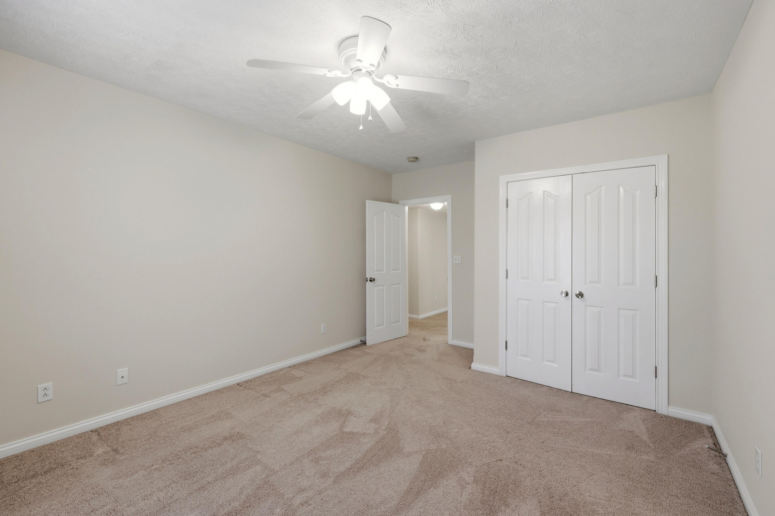 101 Kensington Lane Property Photo 25