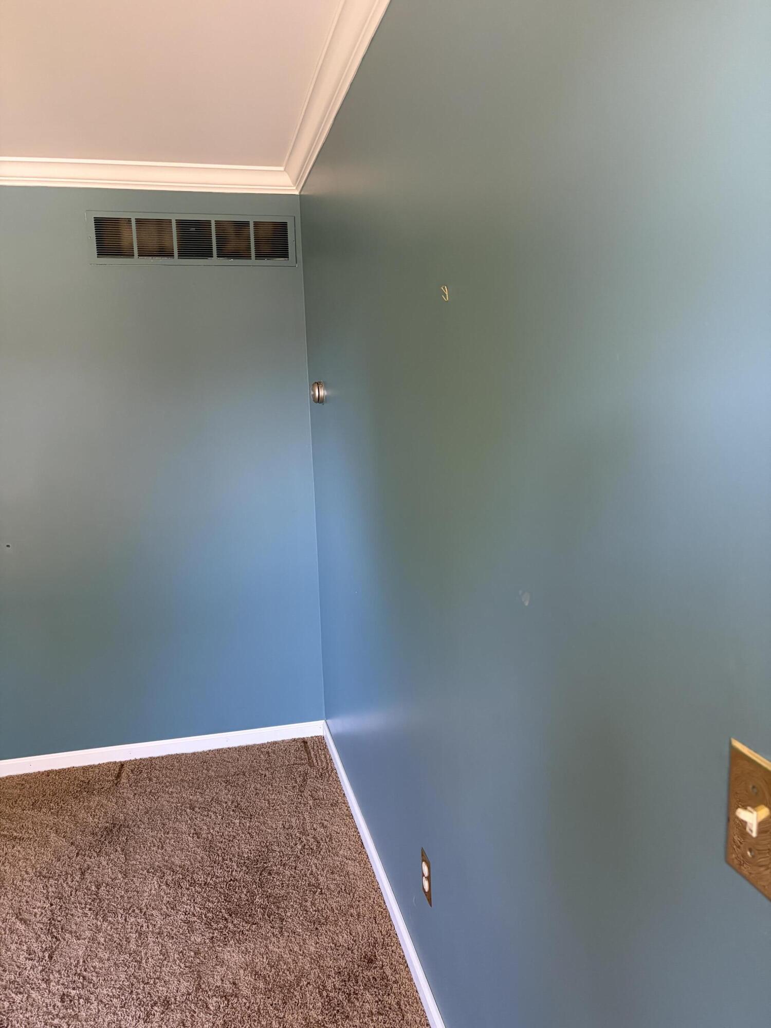 520 Ridgewater Court Property Photo 7