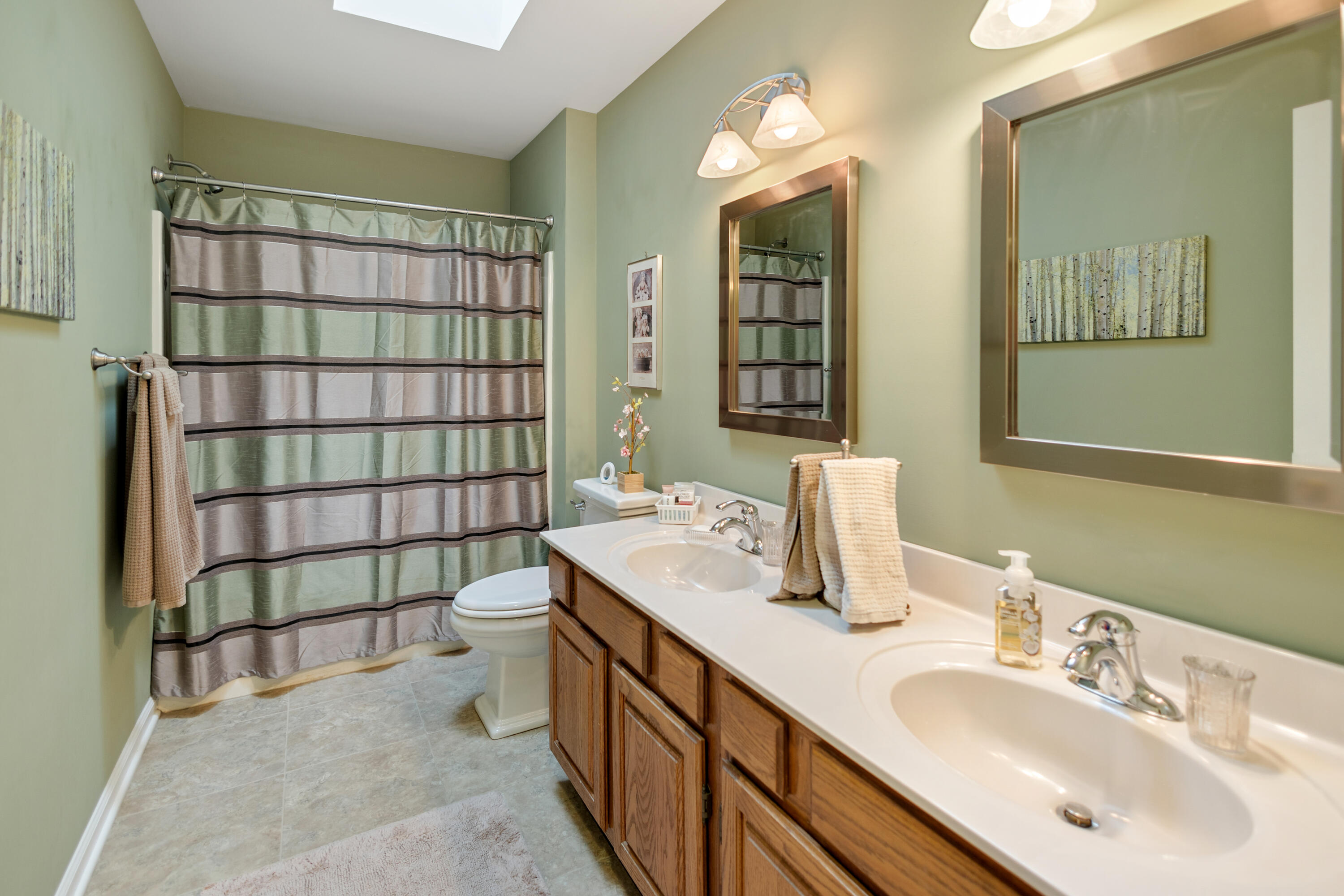 520 Ridgewater Court Property Photo 23