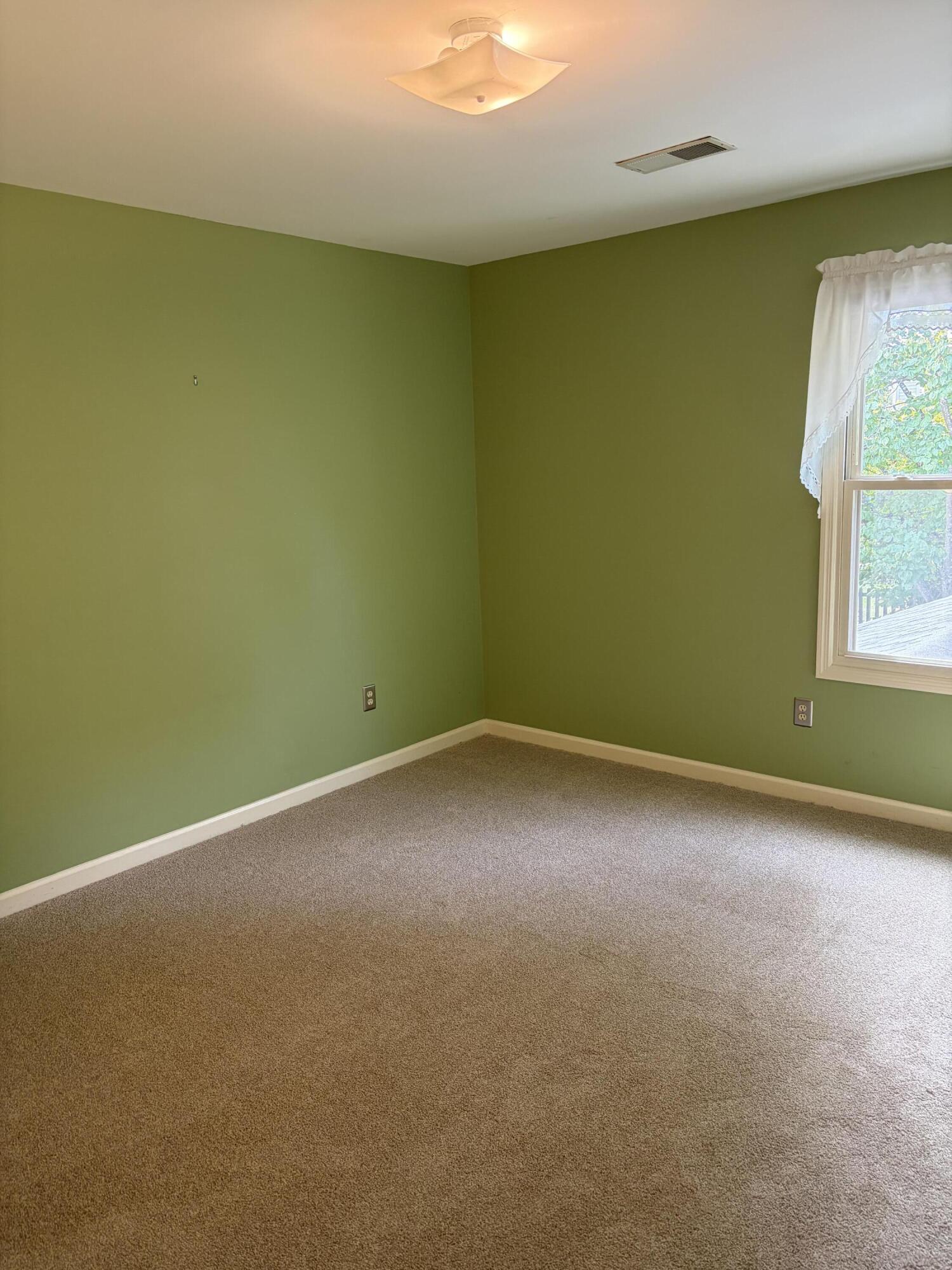 520 Ridgewater Court Property Photo 25