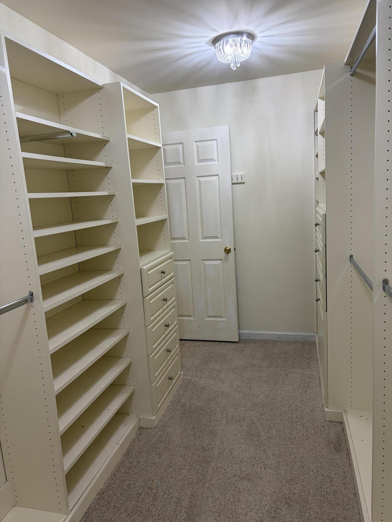 520 Ridgewater Court Property Photo 37