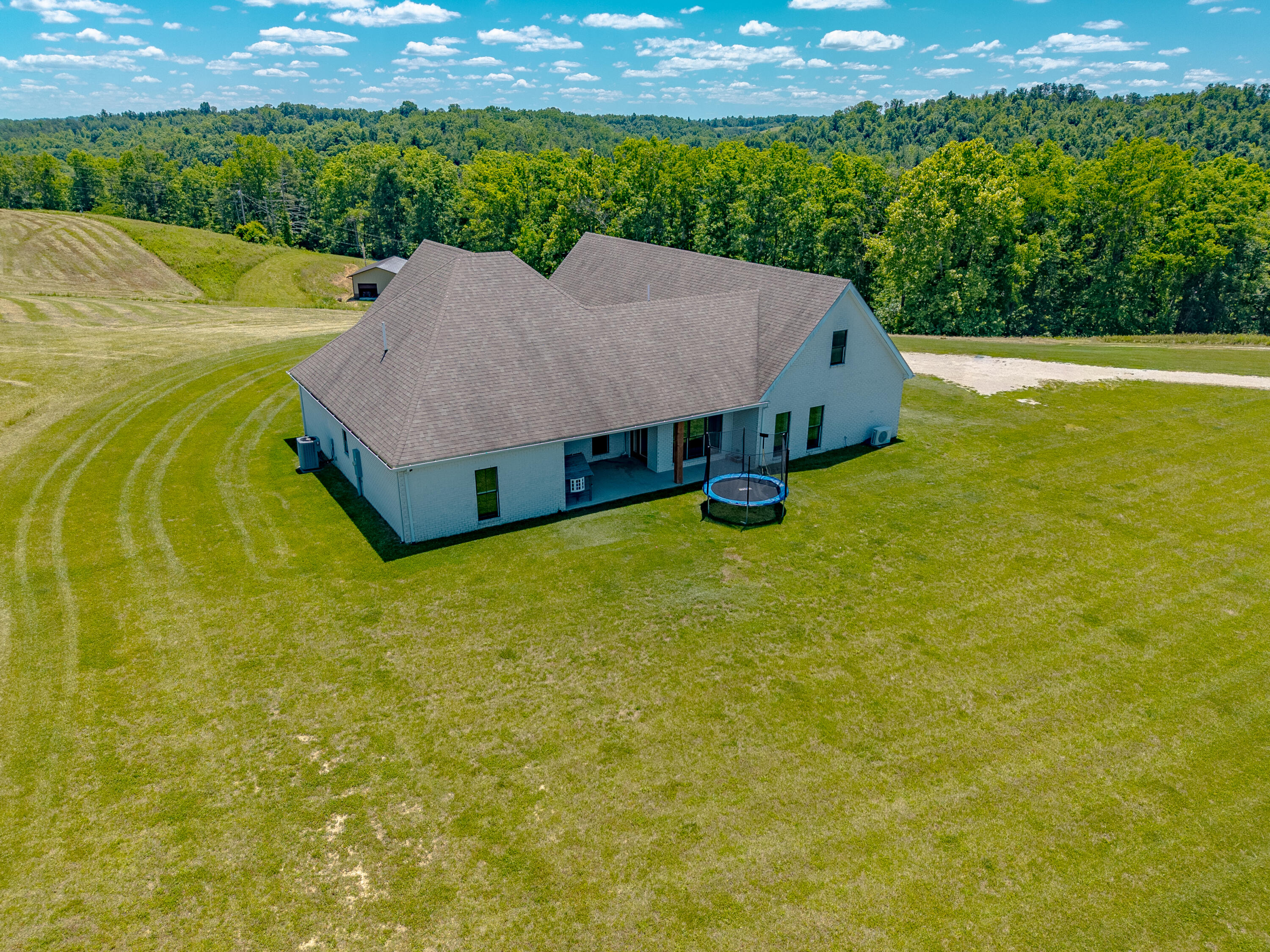 2380 Highway 976 Property Photo 3