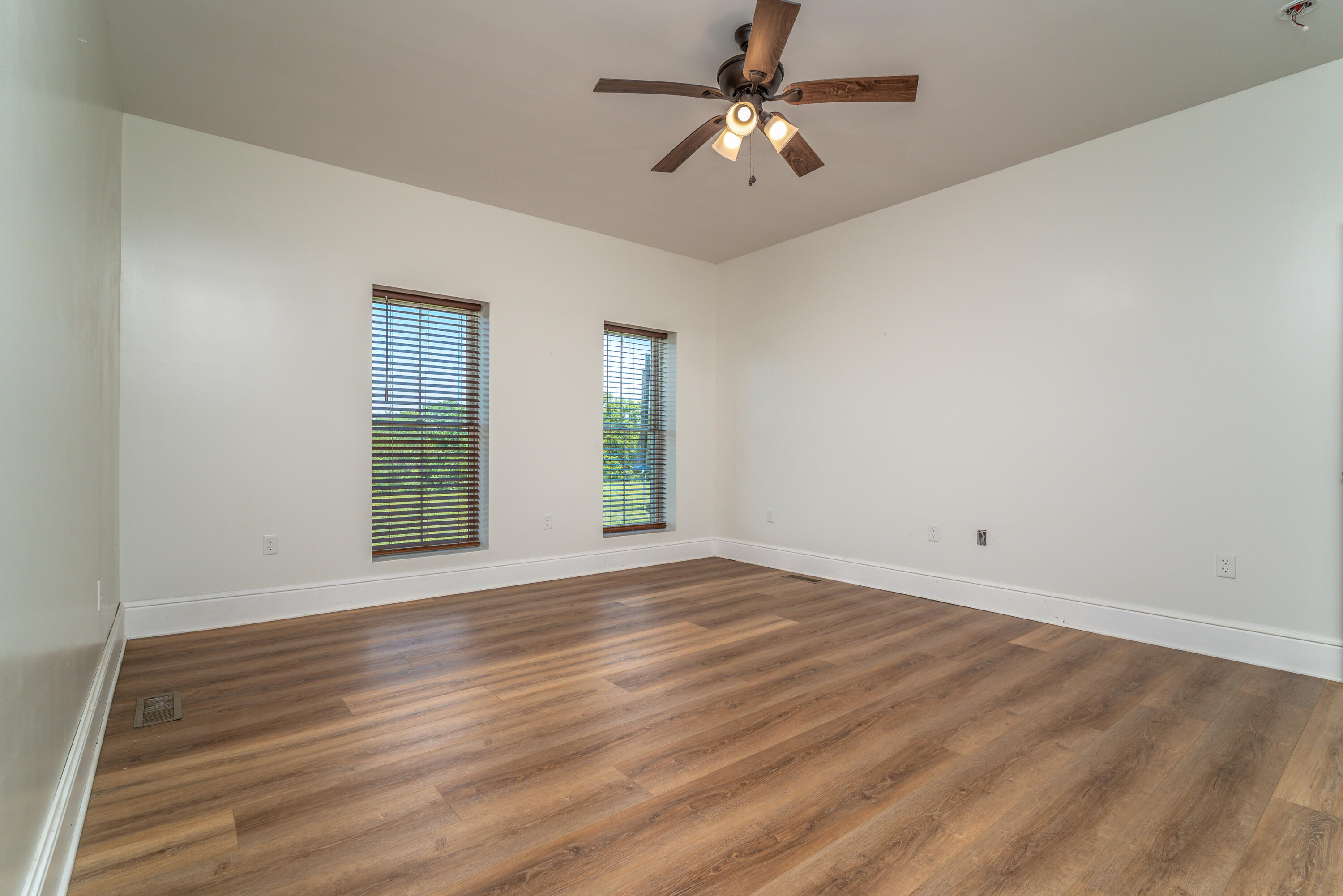 2380 Highway 976 Property Photo 25