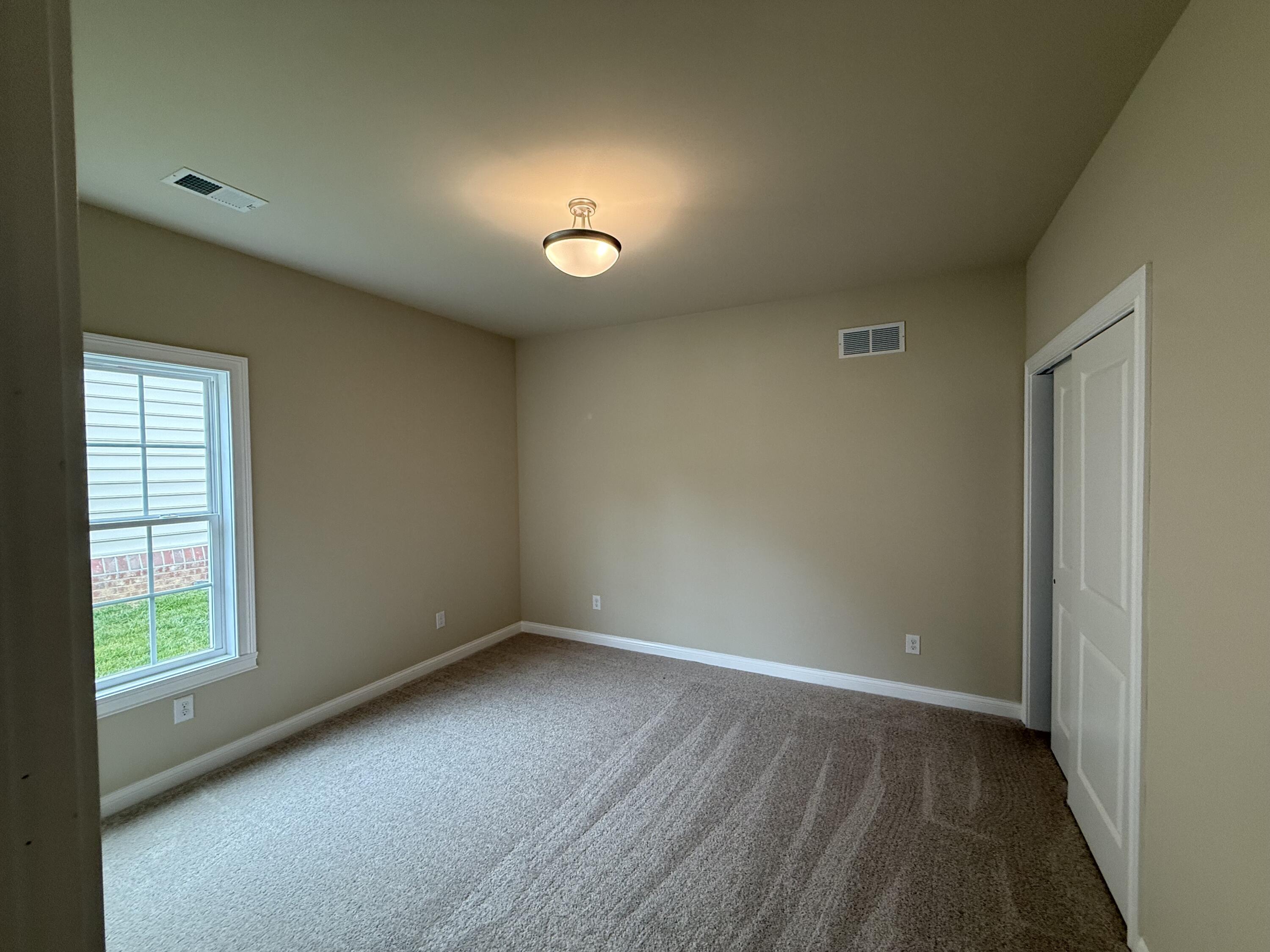 142 Winding Crk Drive Property Photo 9