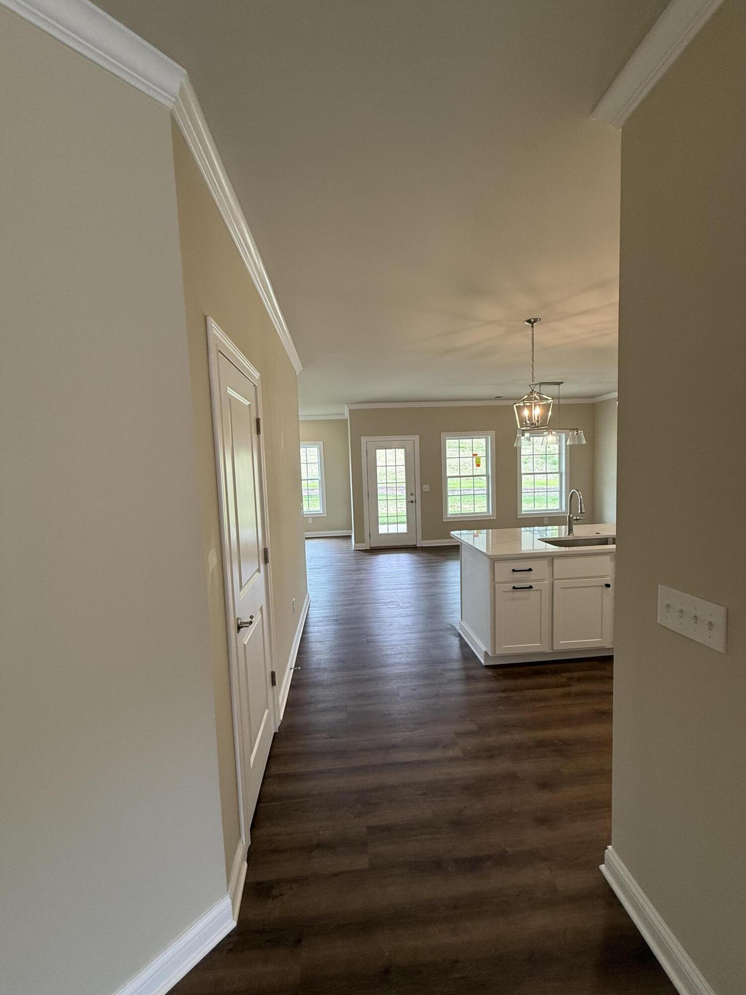 142 Winding Crk Drive Property Photo 10