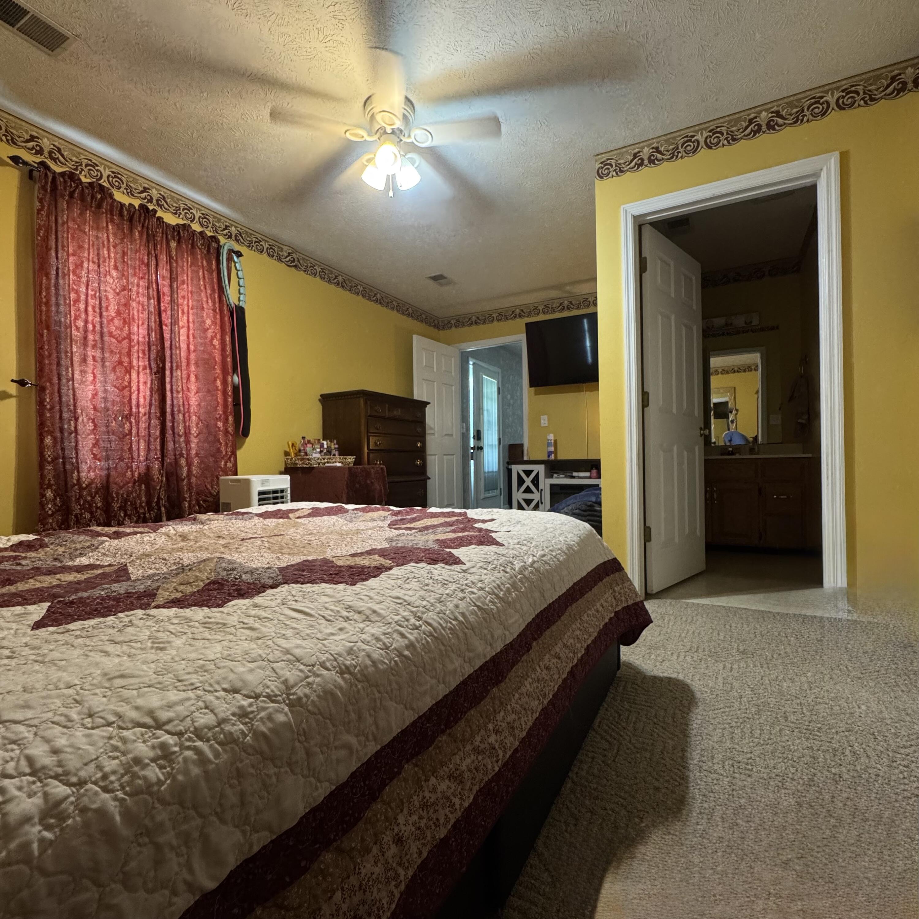 109 Dillon Court Property Photo 7