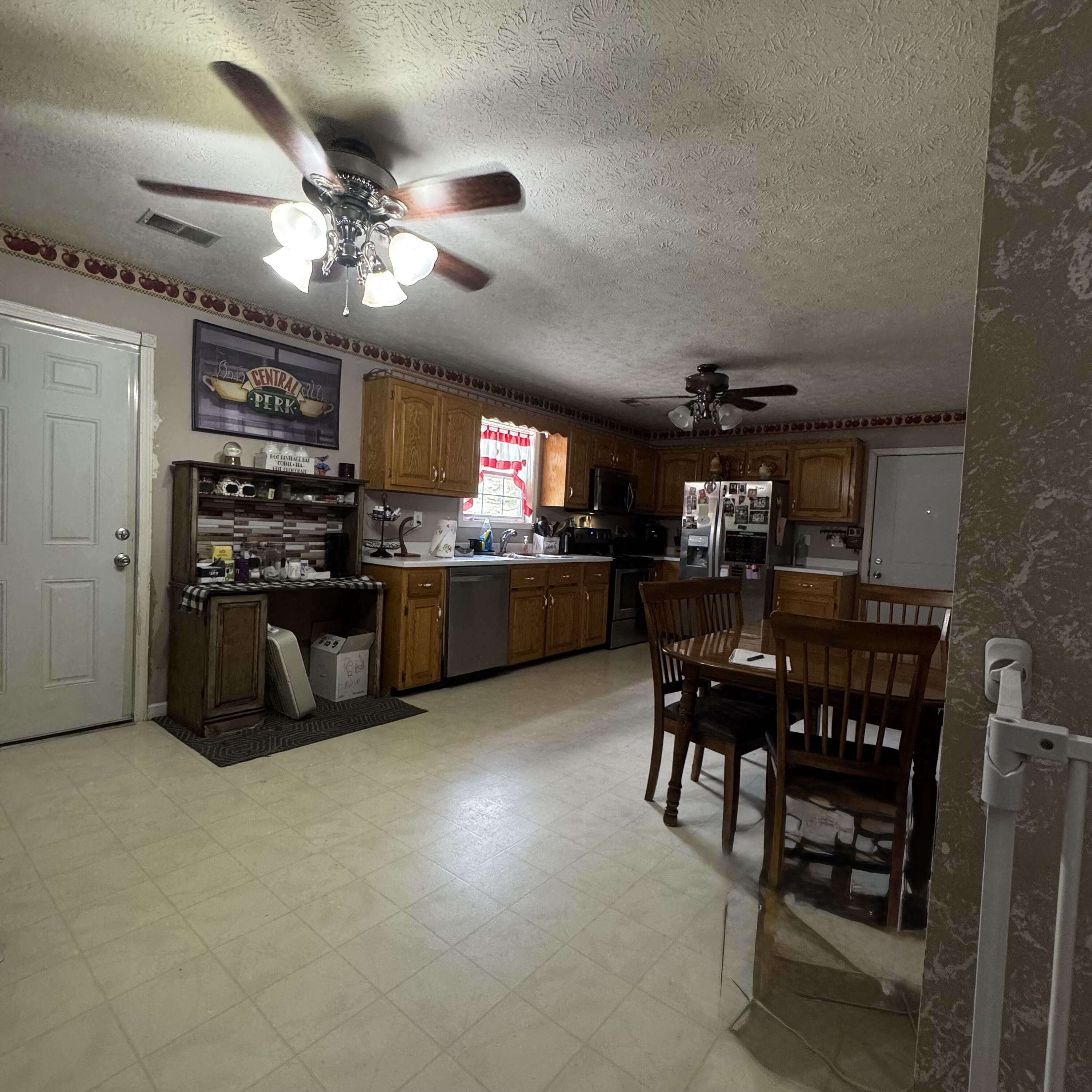 109 Dillon Court Property Photo 9