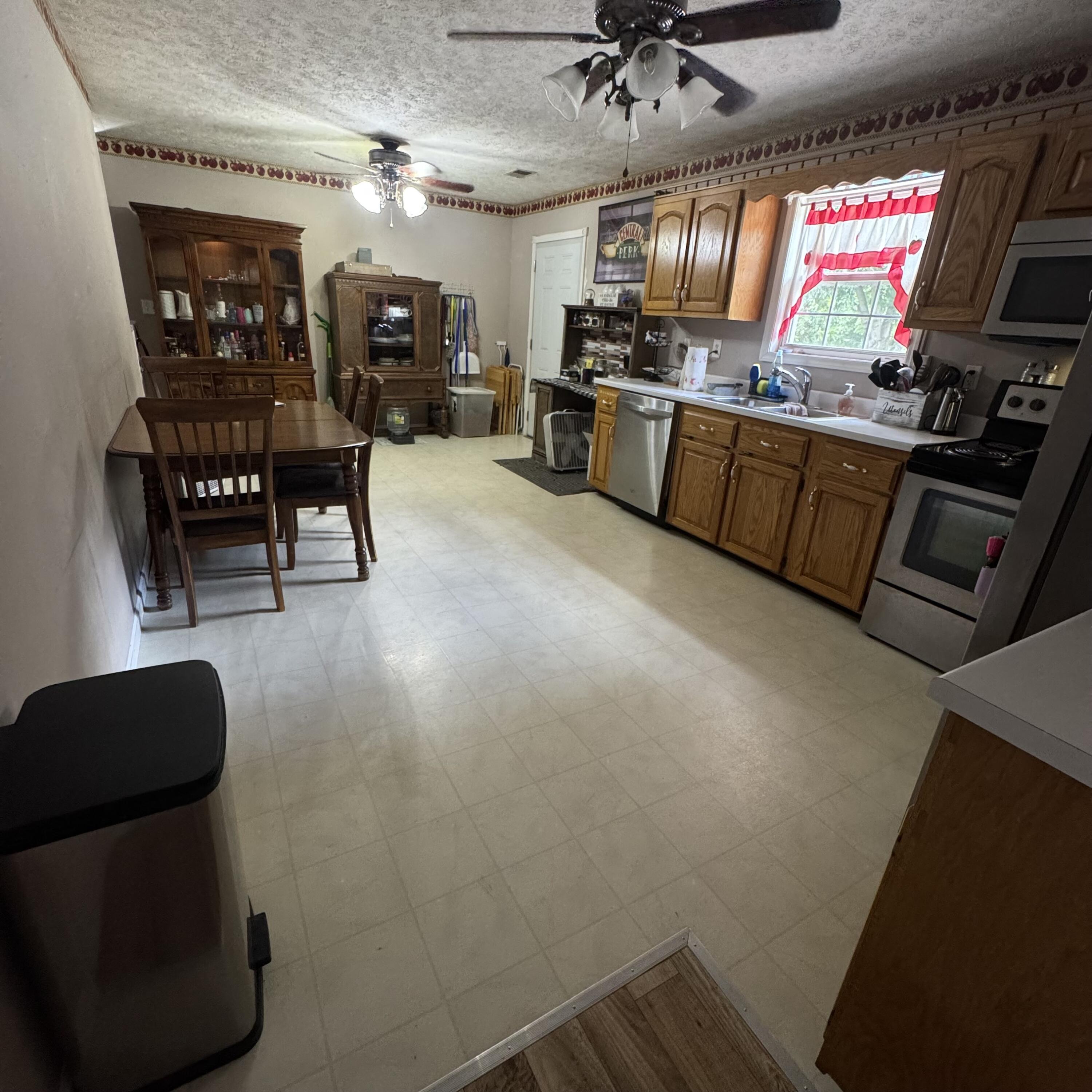 109 Dillon Court Property Photo 11