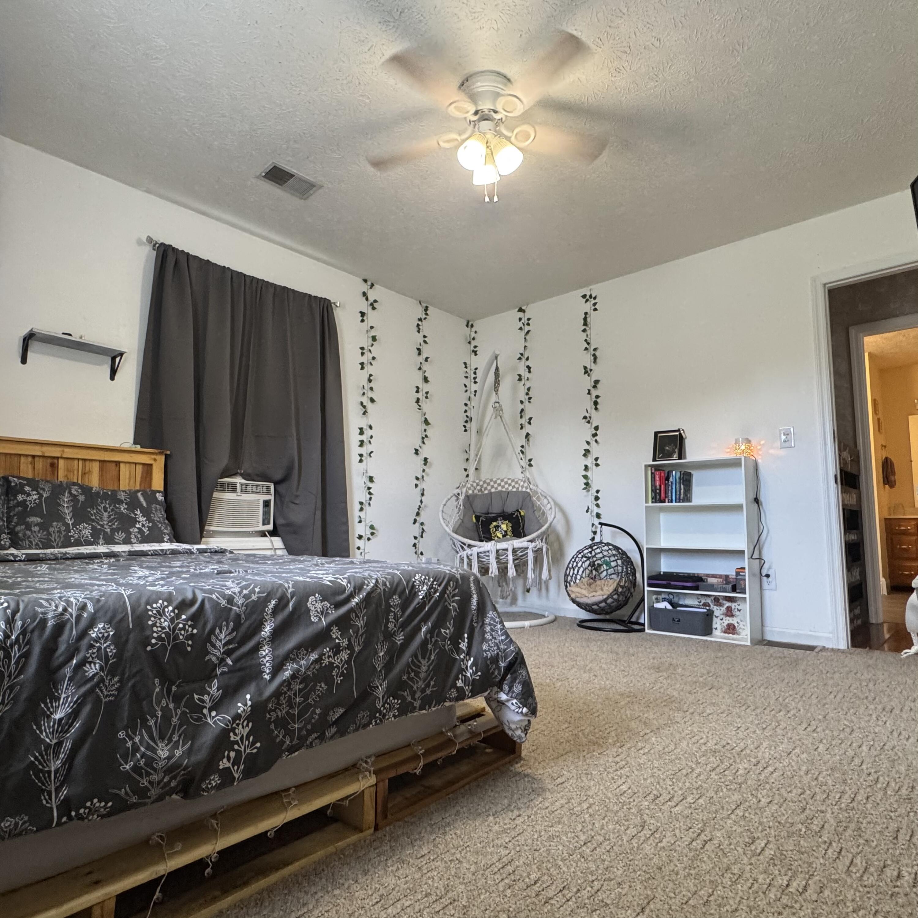 109 Dillon Court Property Photo 15