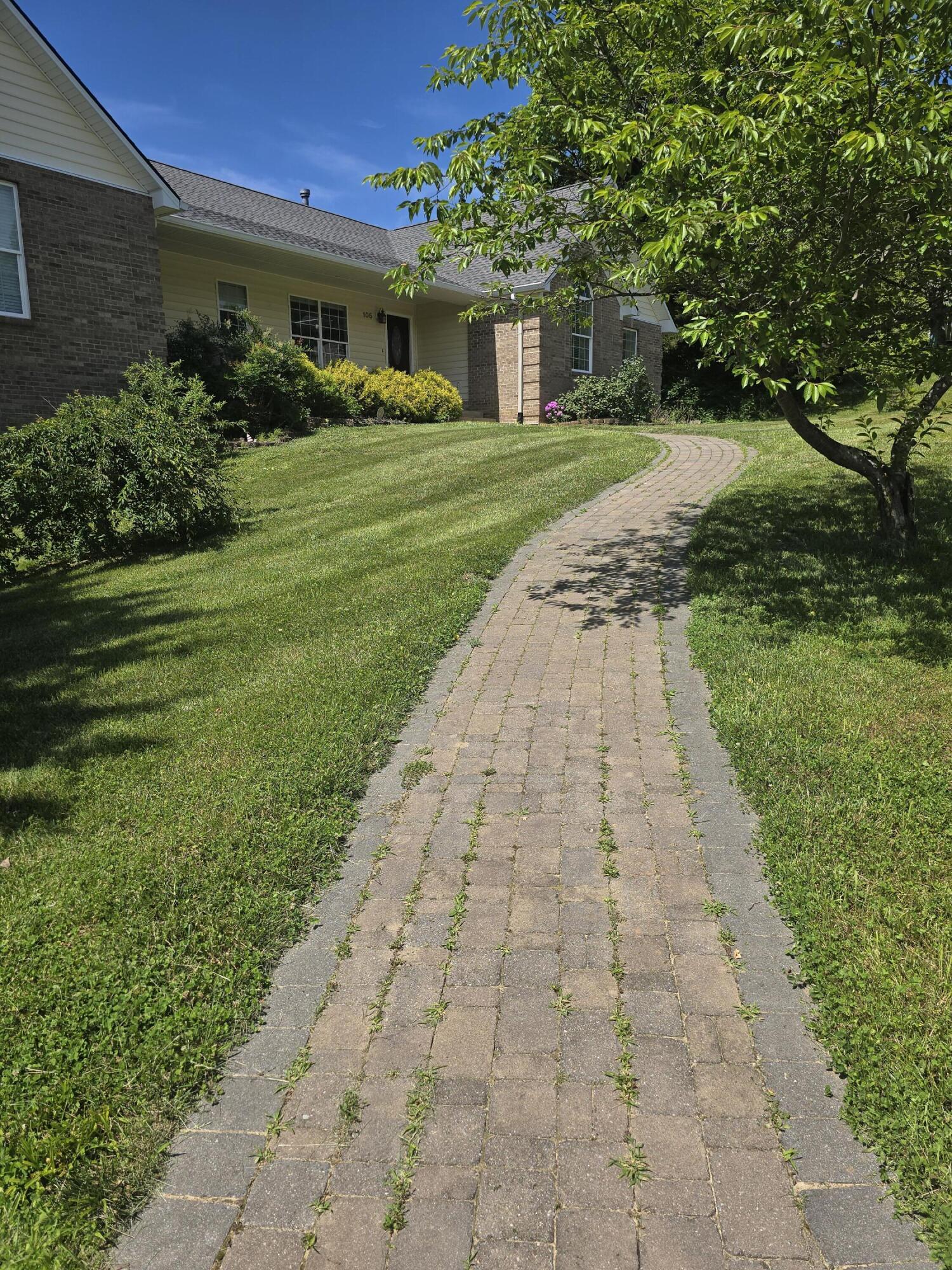 105 Summeridge Road Property Photo 3