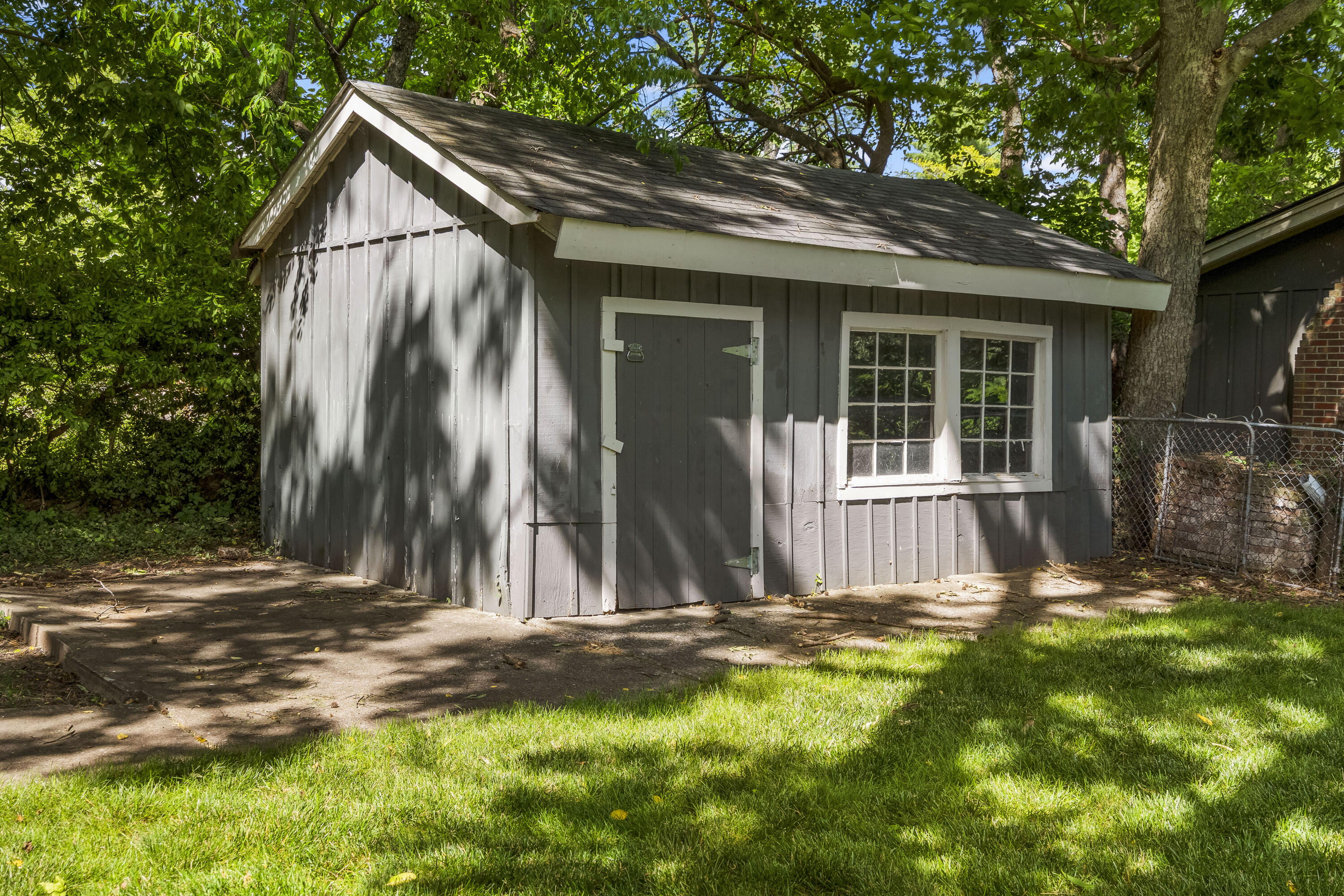 111 Edgemoor Drive Property Photo 40