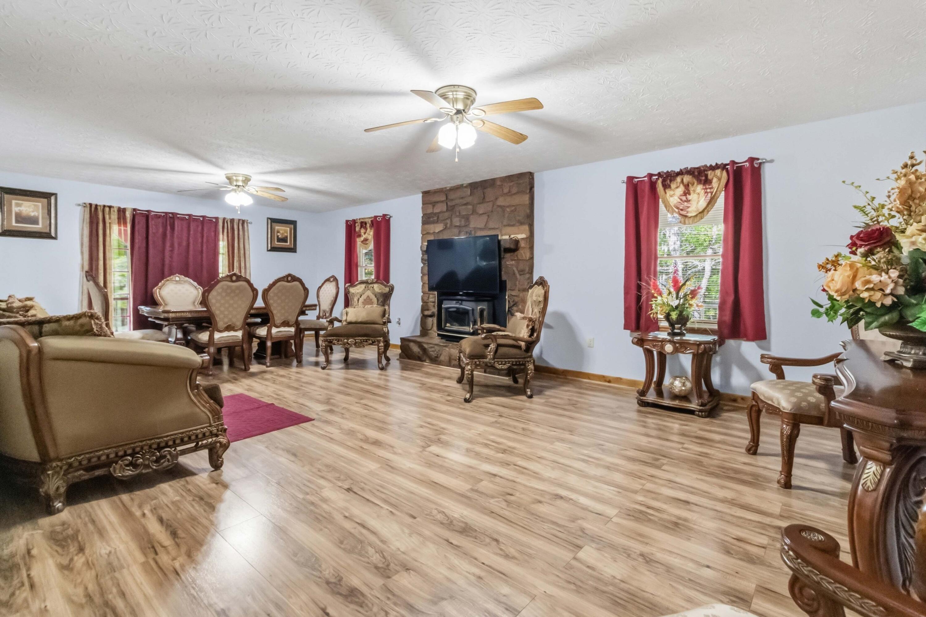 1803 Patsy Riffe Road Property Photo 6