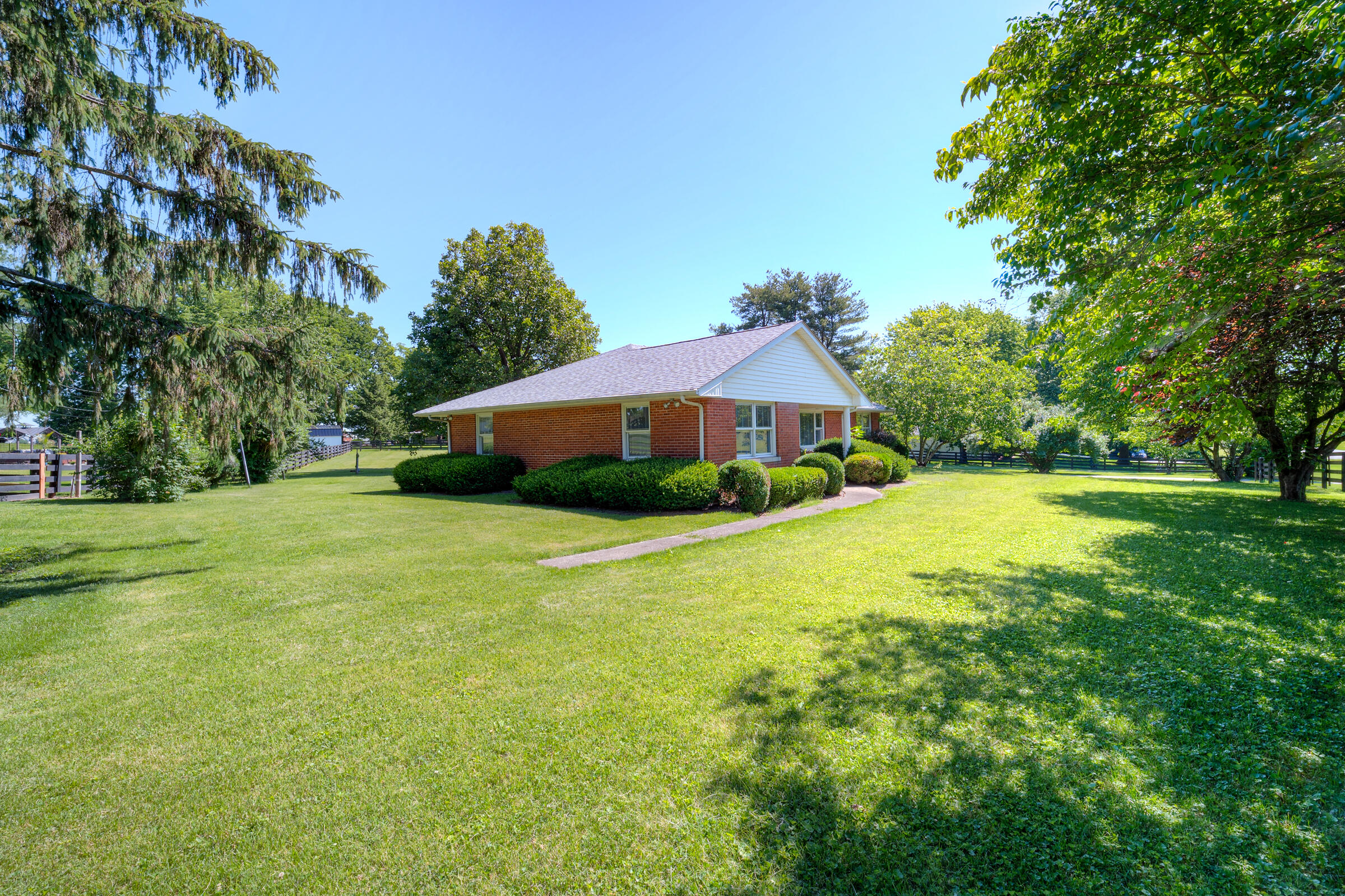 4861 Winchester Road Property Photo 2