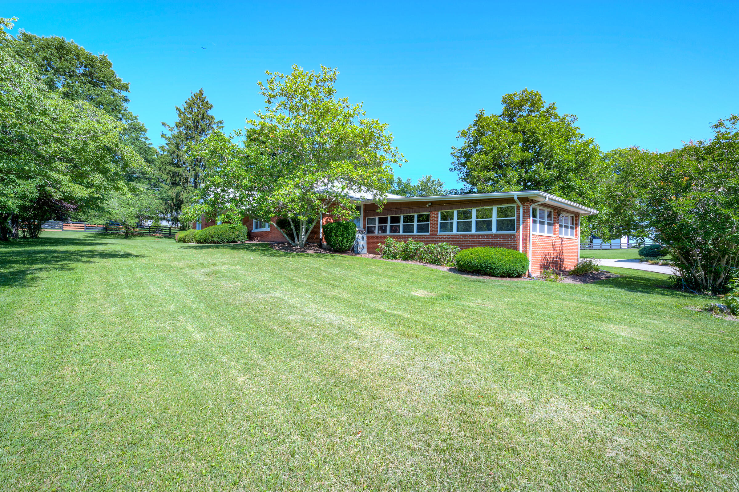 4861 Winchester Road Property Photo 3