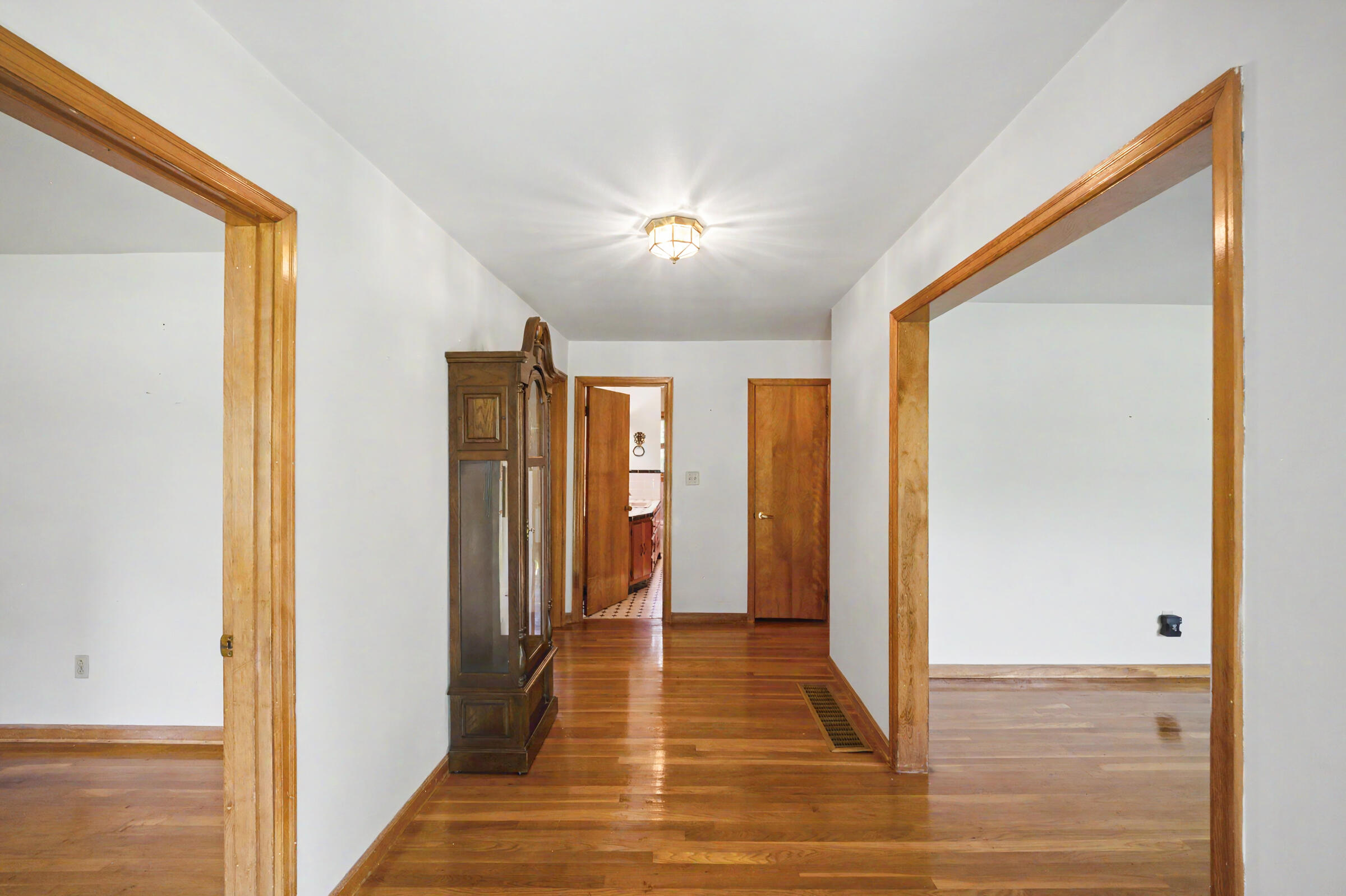 4861 Winchester Road Property Photo 6