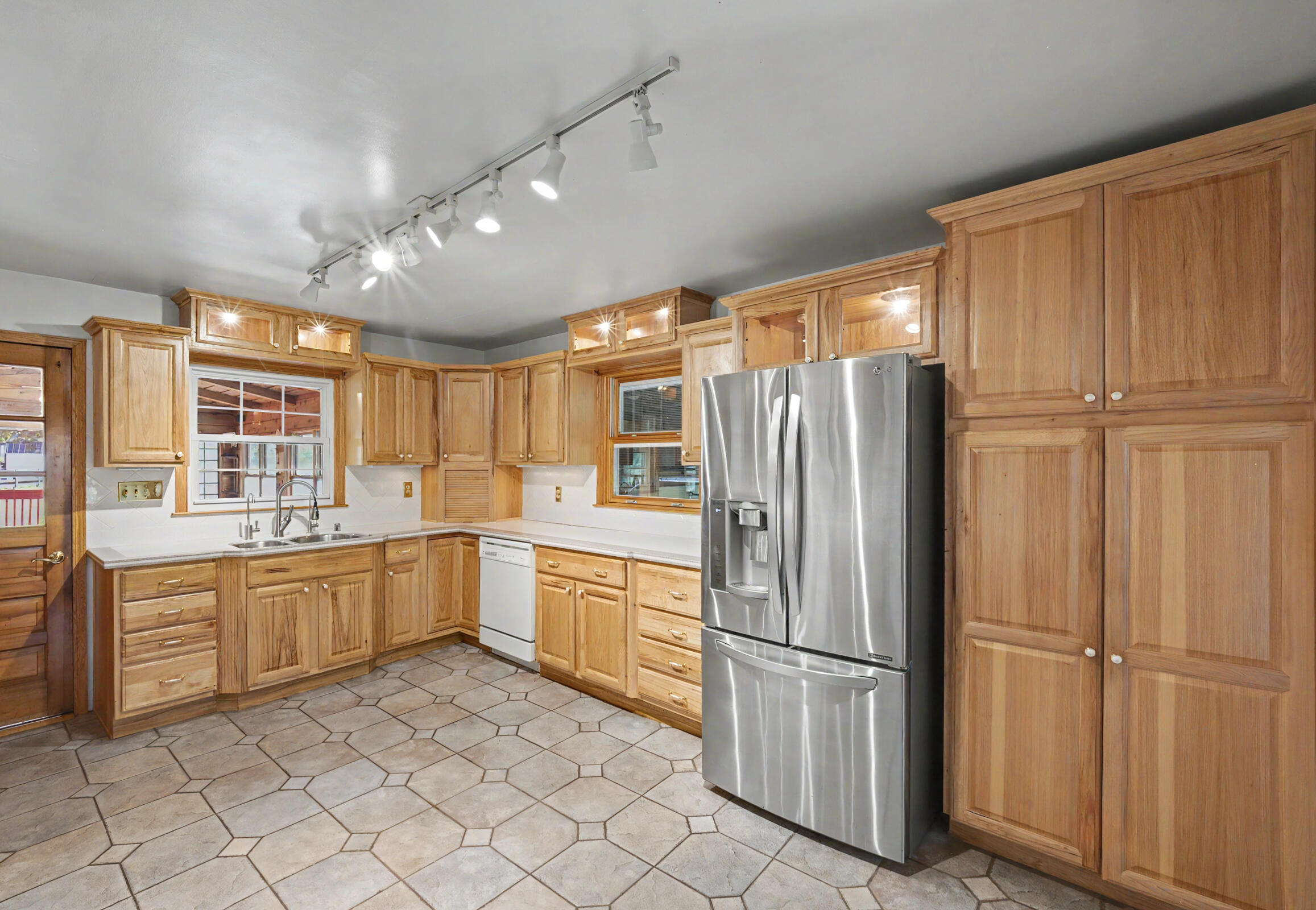 4861 Winchester Road Property Photo 27