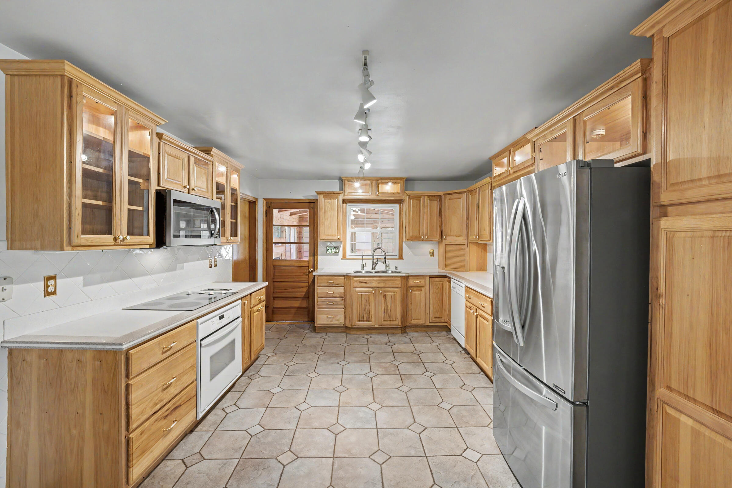 4861 Winchester Road Property Photo 28
