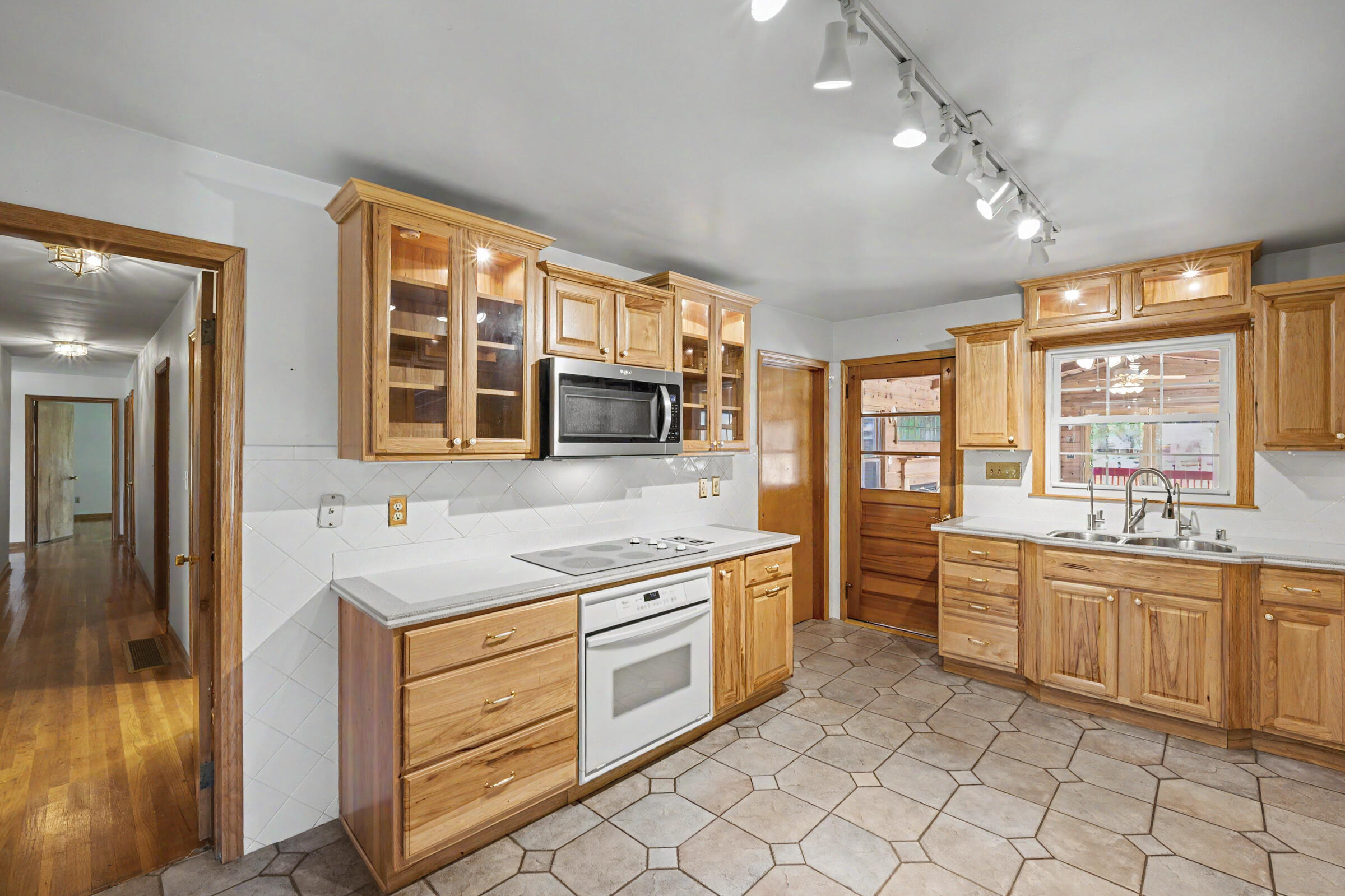 4861 Winchester Road Property Photo 29