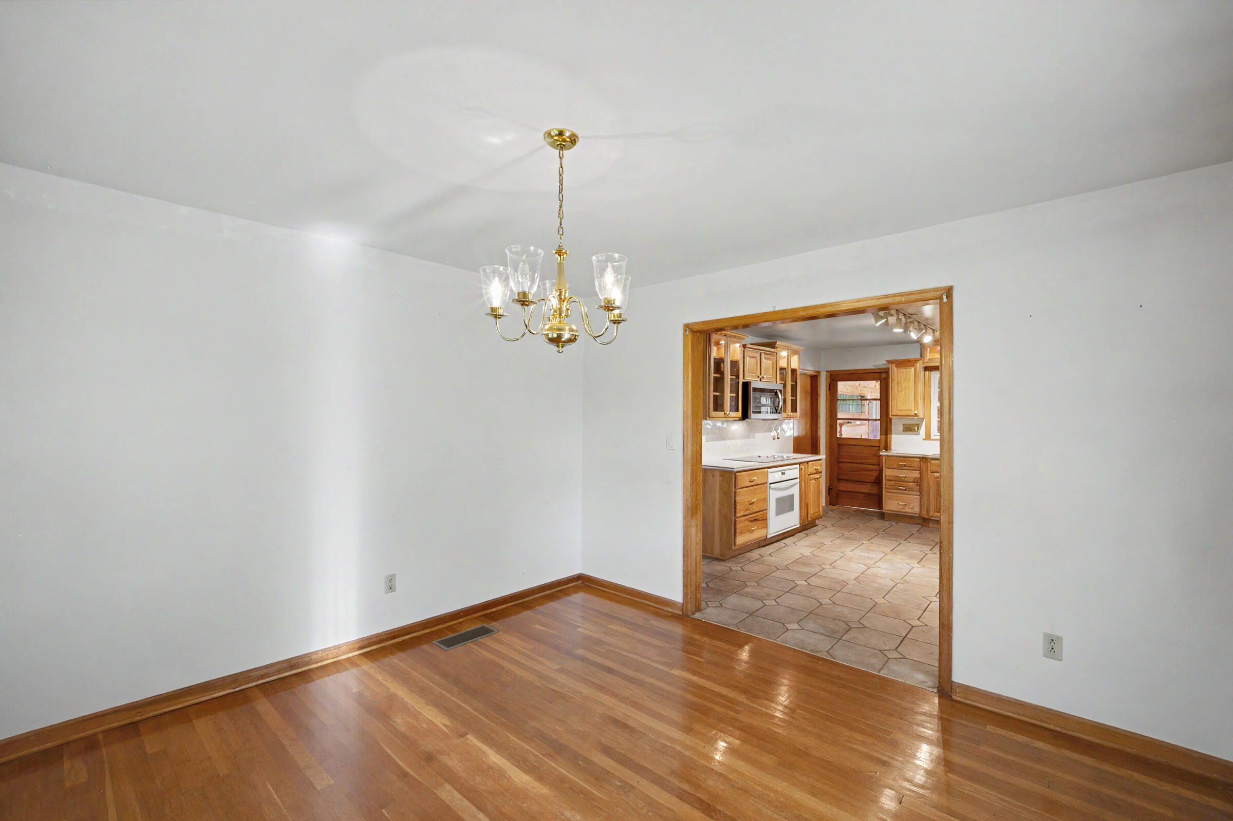 4861 Winchester Road Property Photo 33
