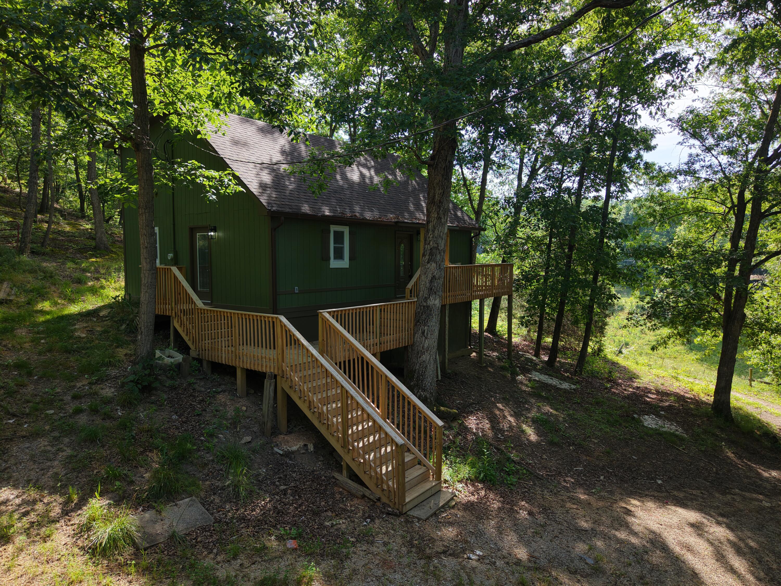 955 Right Angle Road Property Photo 2