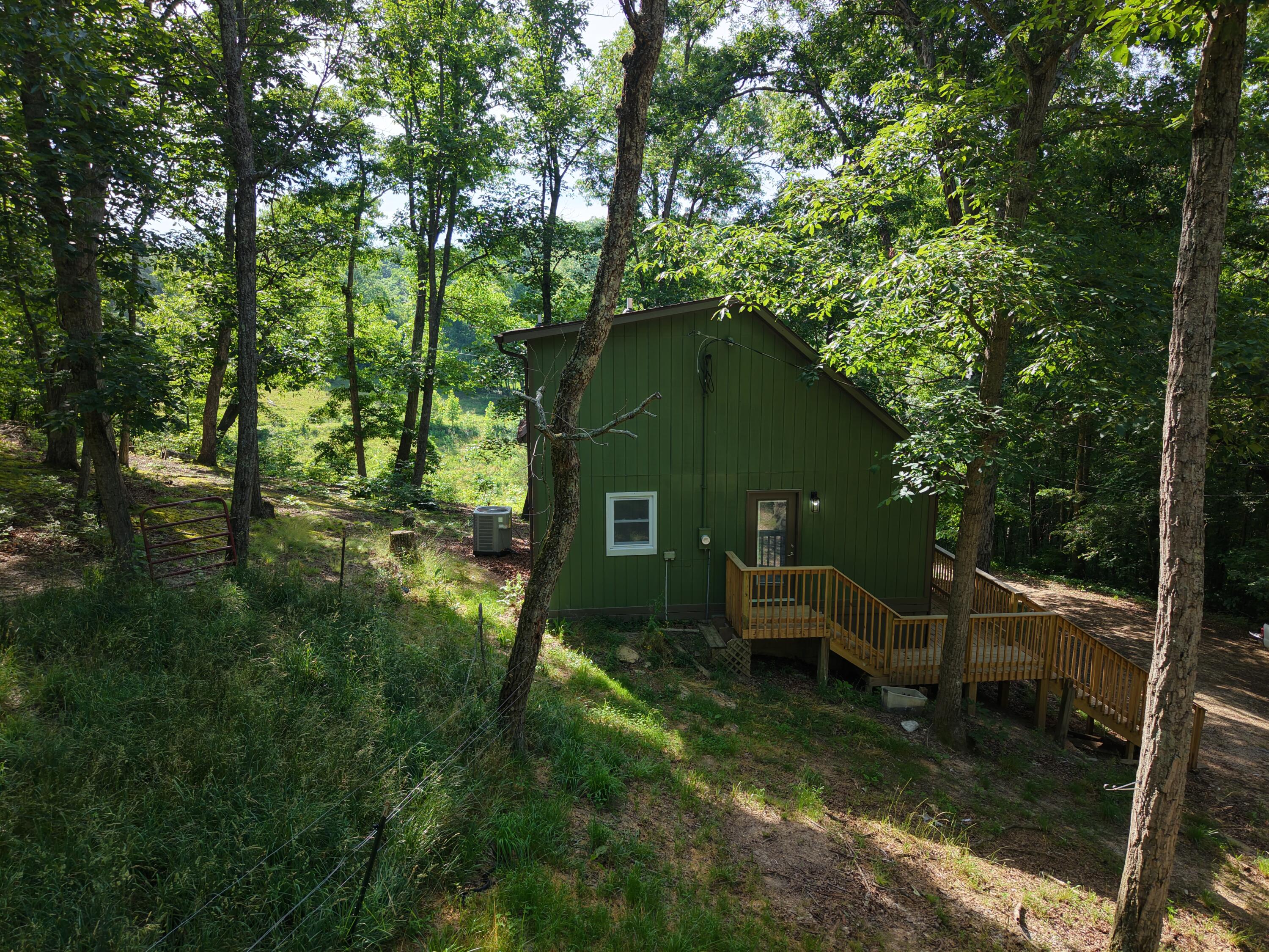 955 Right Angle Road Property Photo 3