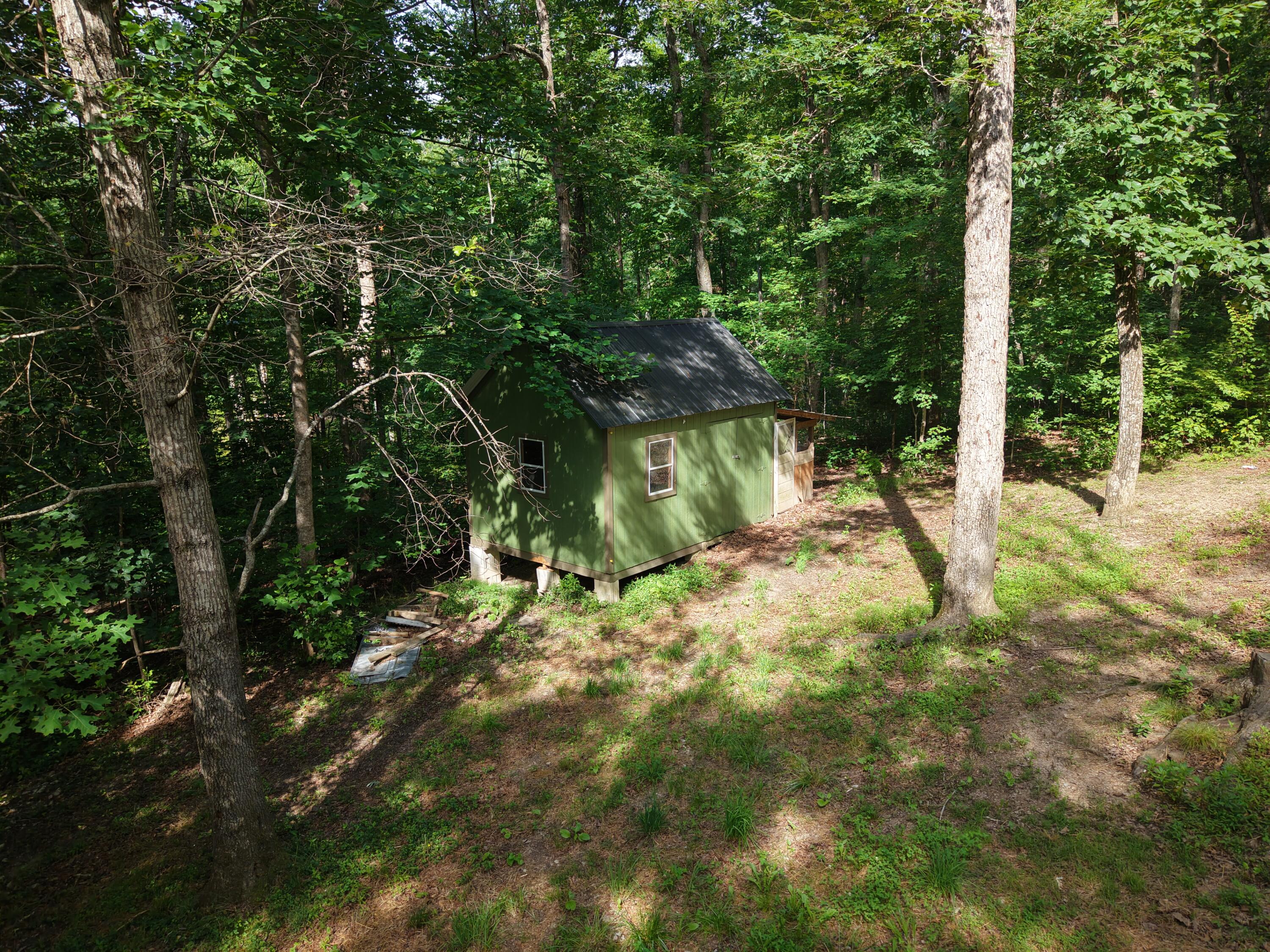 955 Right Angle Road Property Photo 6