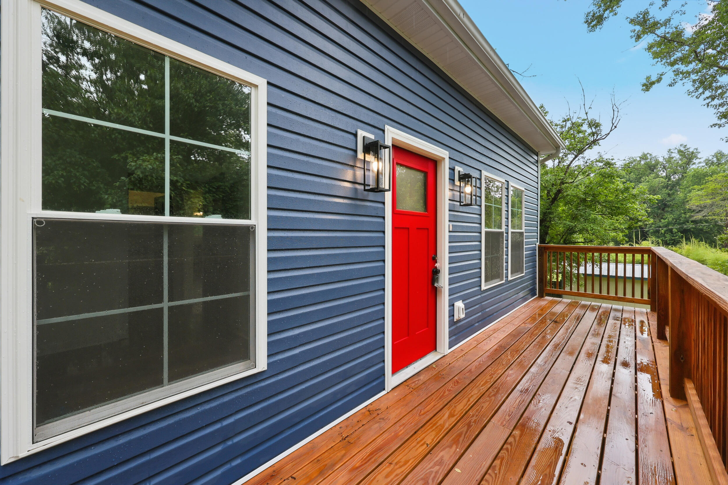 1380 Shore Acres Road Property Photo 1