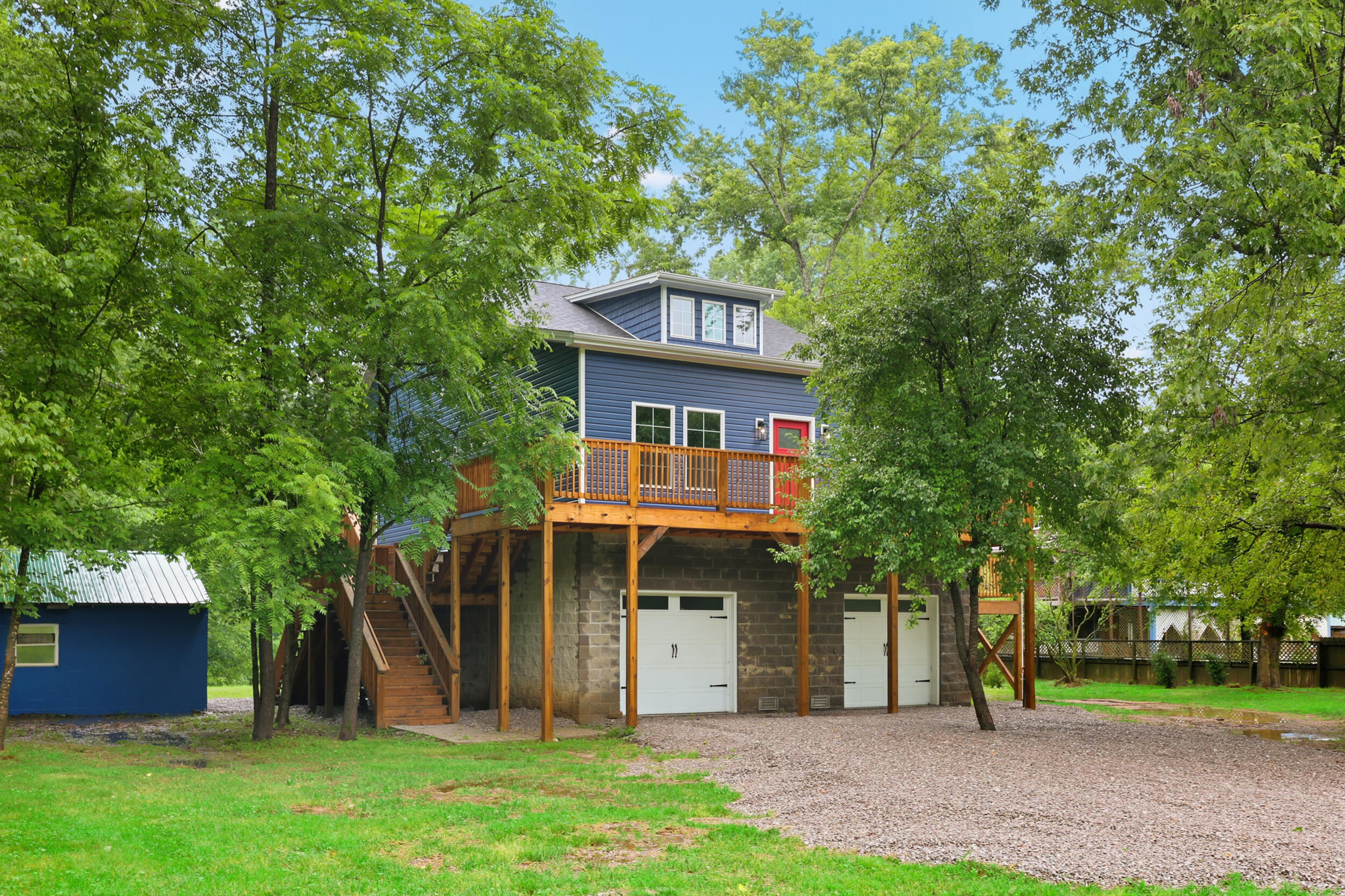 1380 Shore Acres Road Property Photo 4