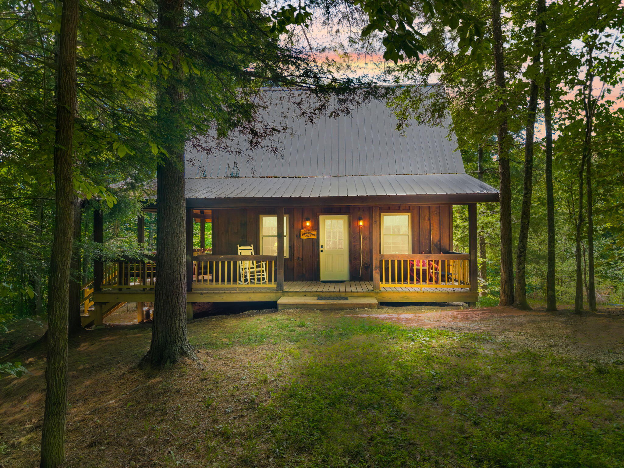 611 Paradise Drive Property Photo 1