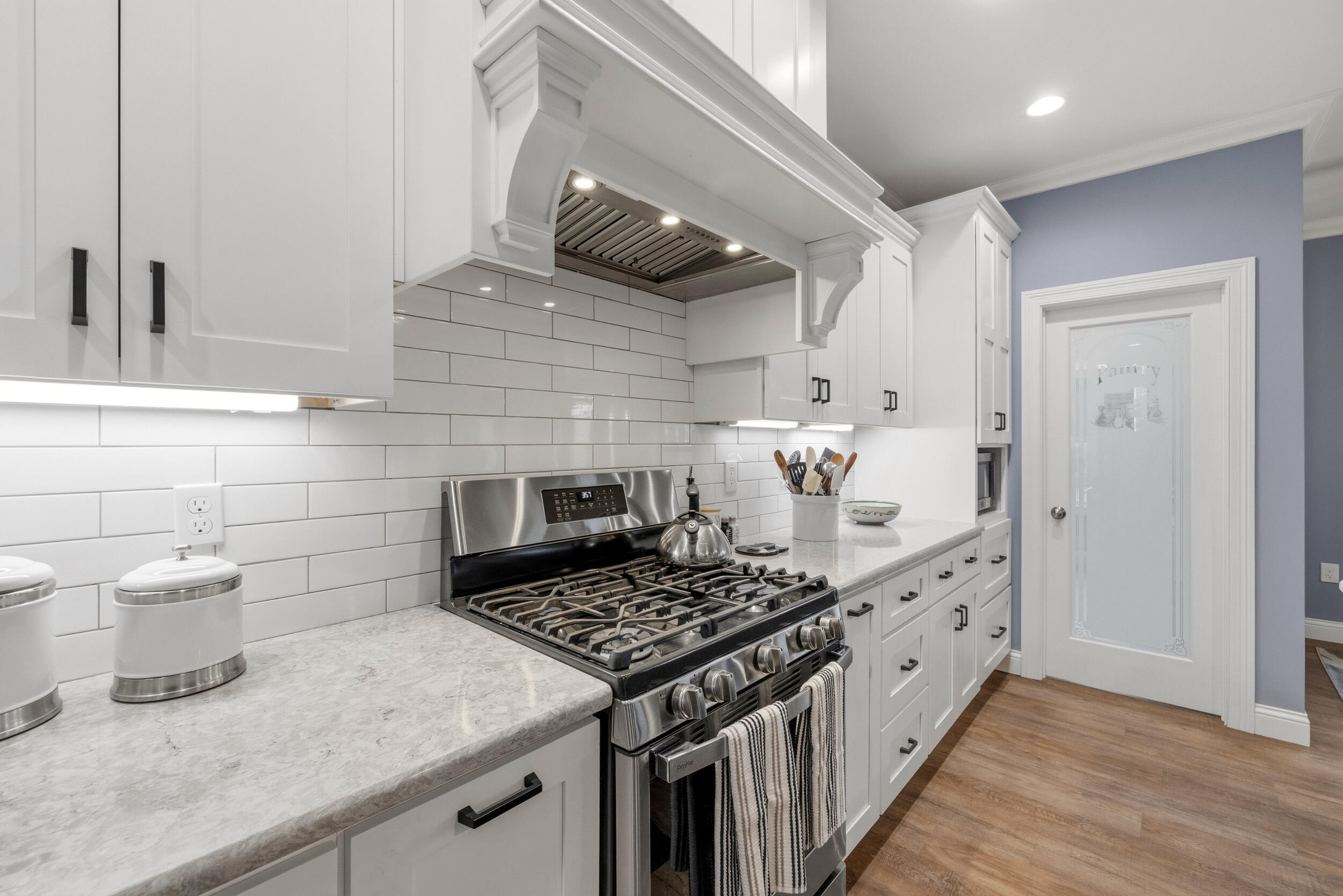 309 Eagles Pass Property Photo 8