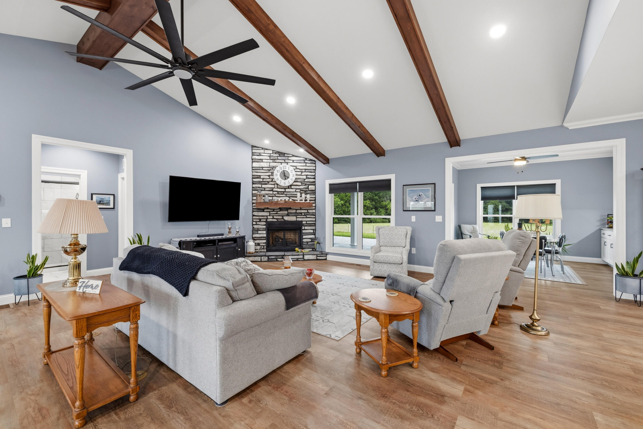 309 Eagles Pass Property Photo 12