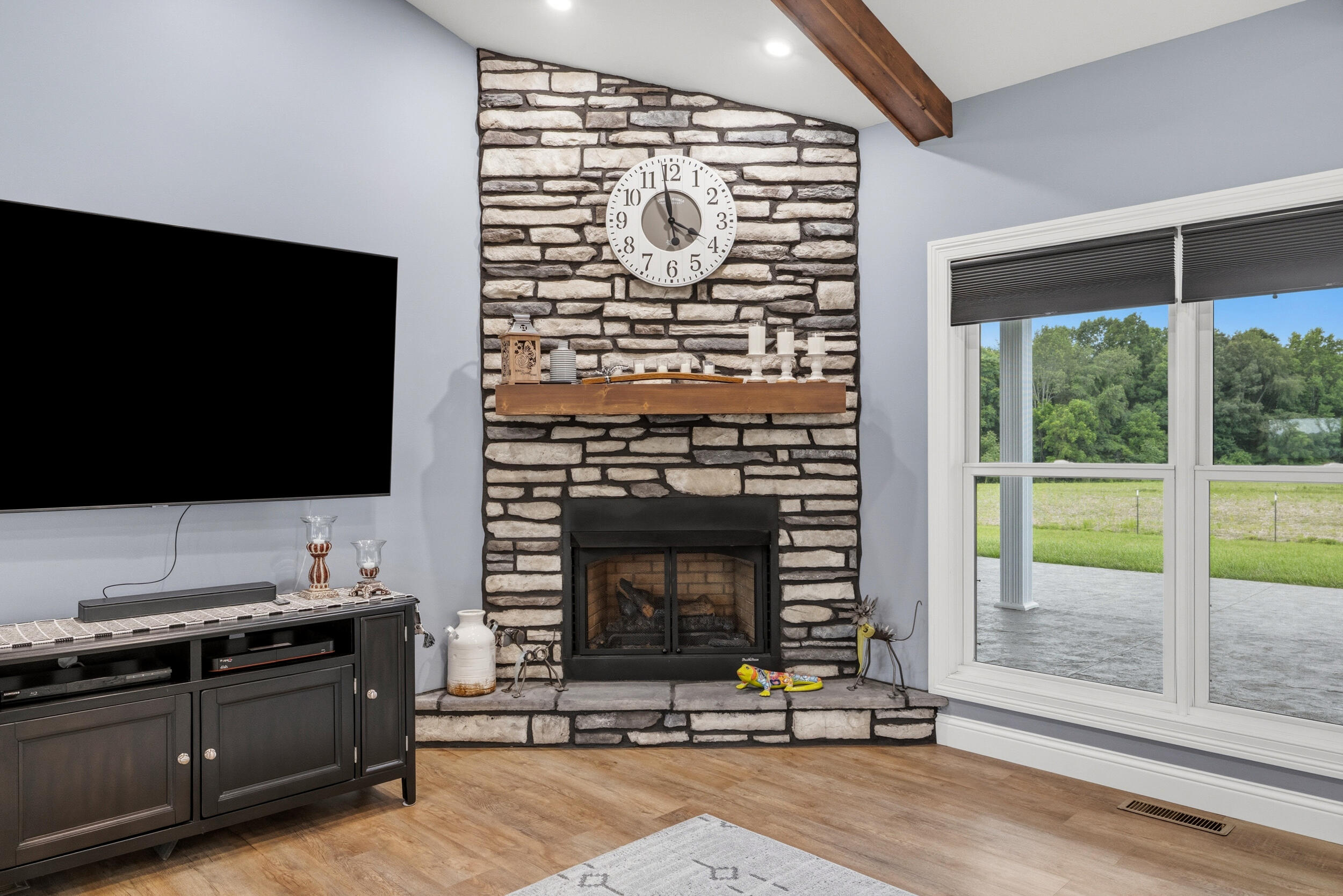 309 Eagles Pass Property Photo 14
