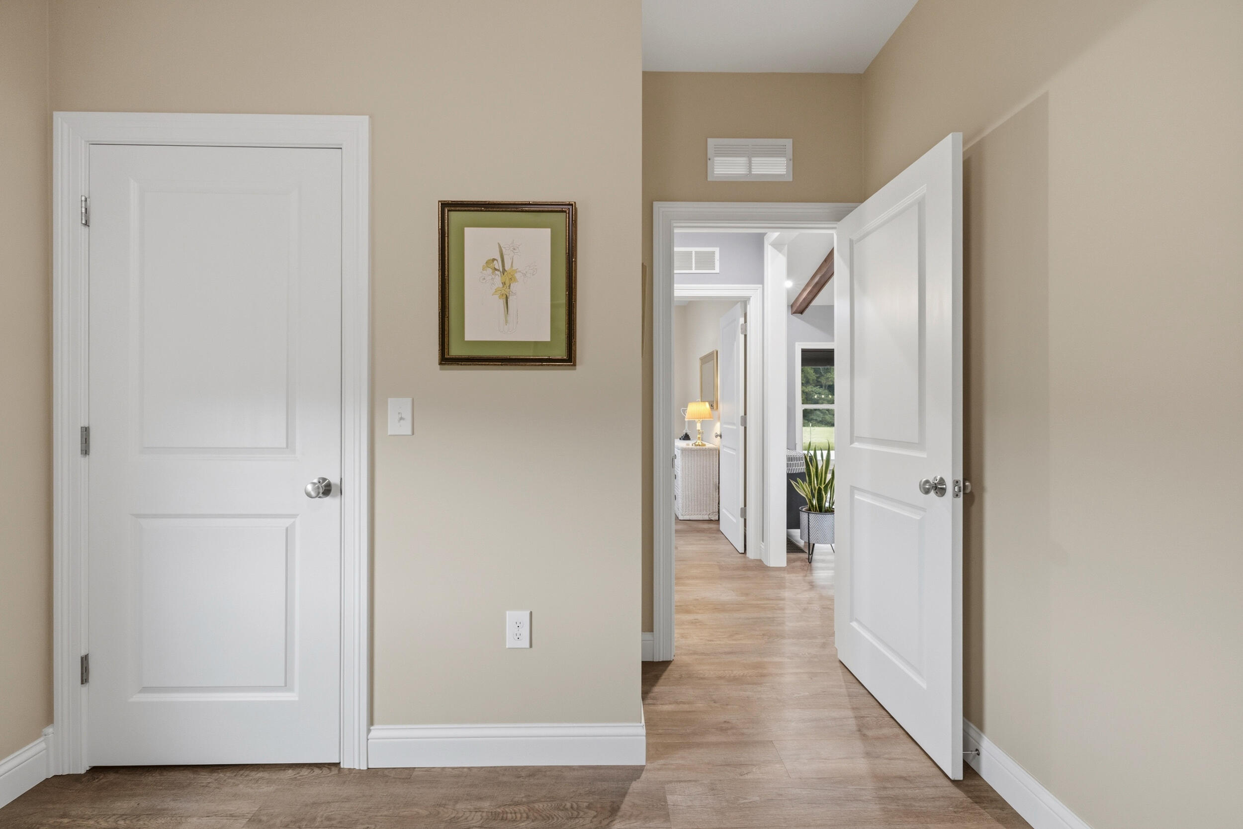 309 Eagles Pass Property Photo 32
