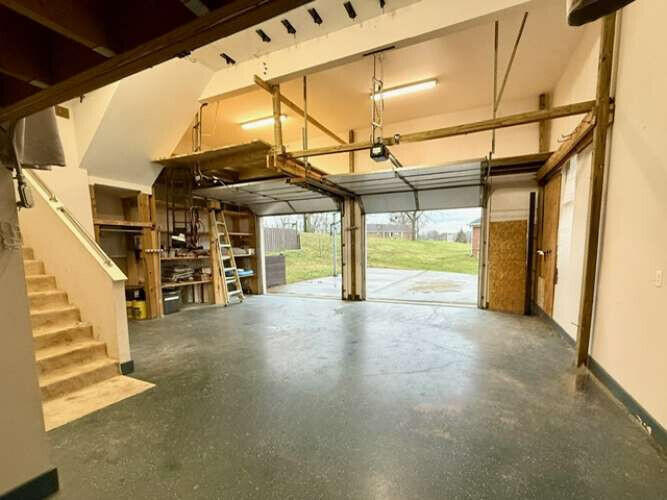 131 Creekside Drive Property Photo 60