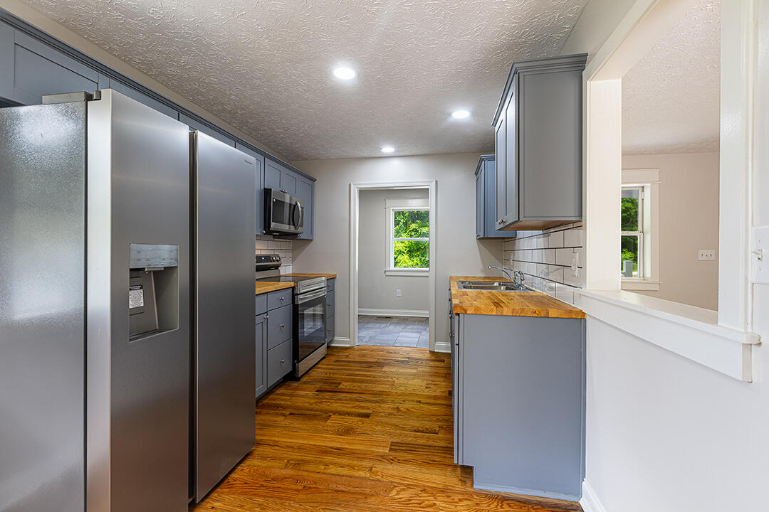 566 Lantern Way Property Photo 9