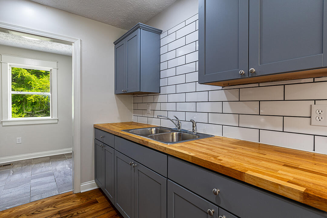 566 Lantern Way Property Photo 11